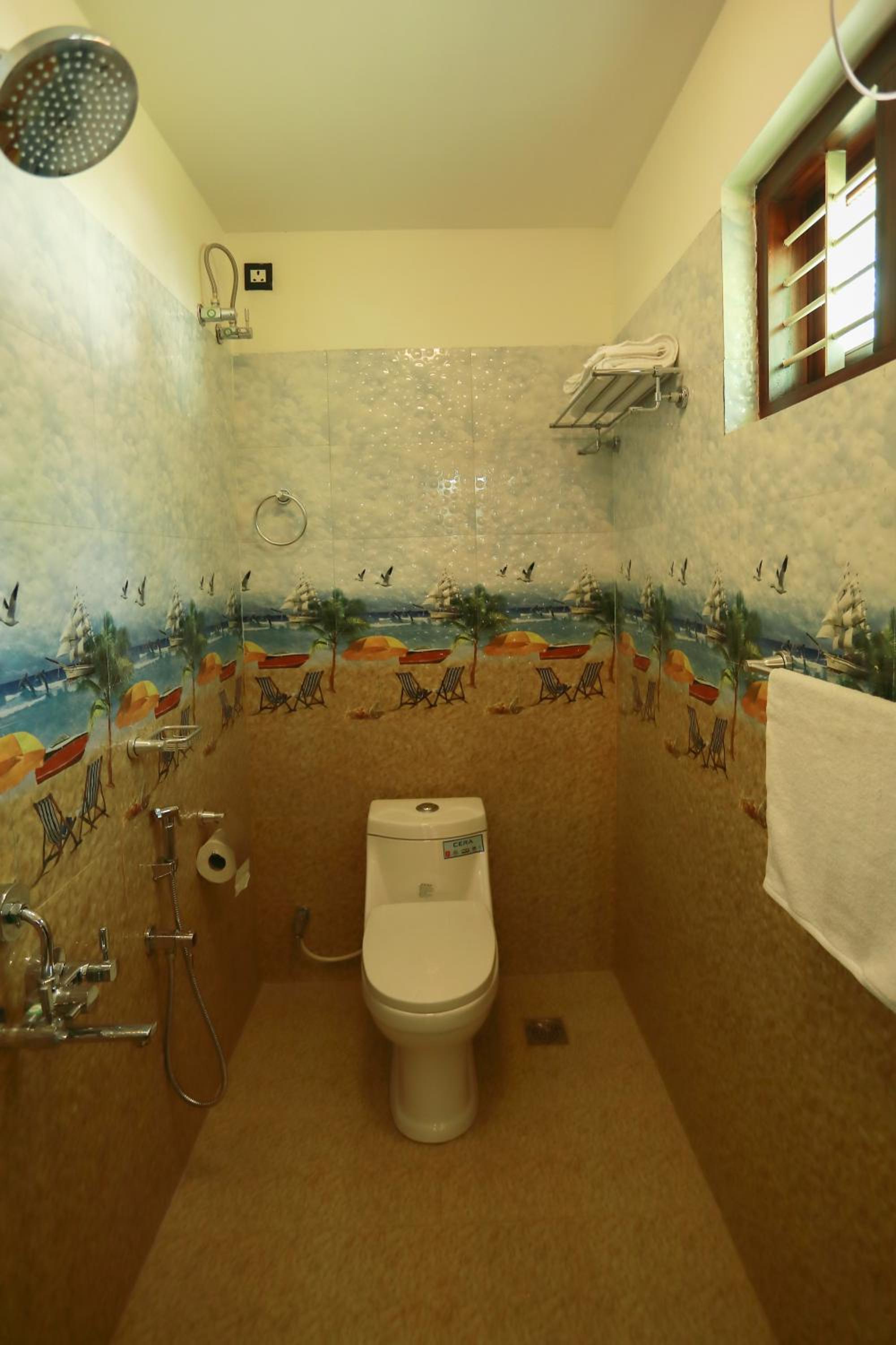 Deluxe King Suite photo 3