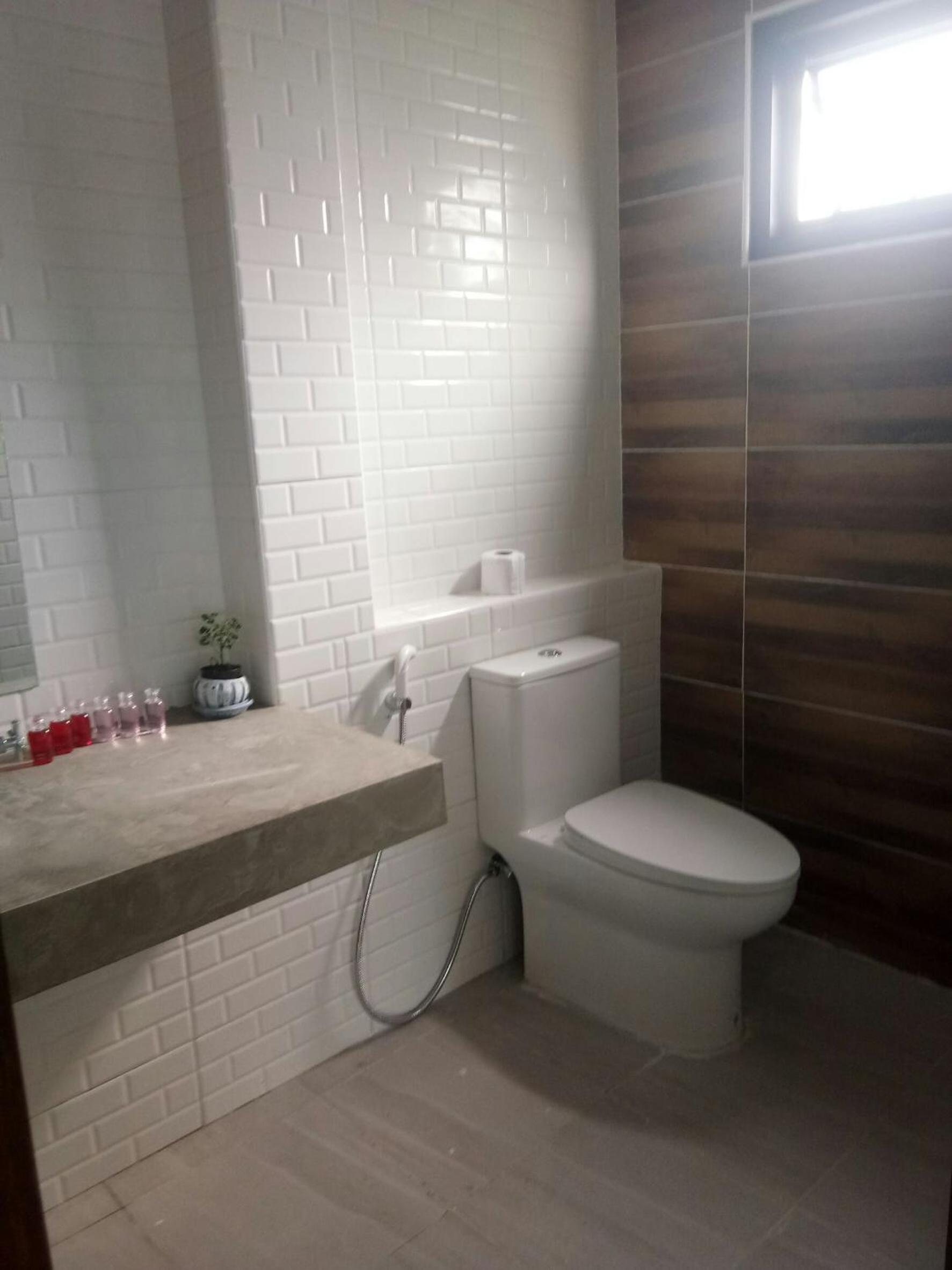 Triple Room with Private Bathroom photo 2