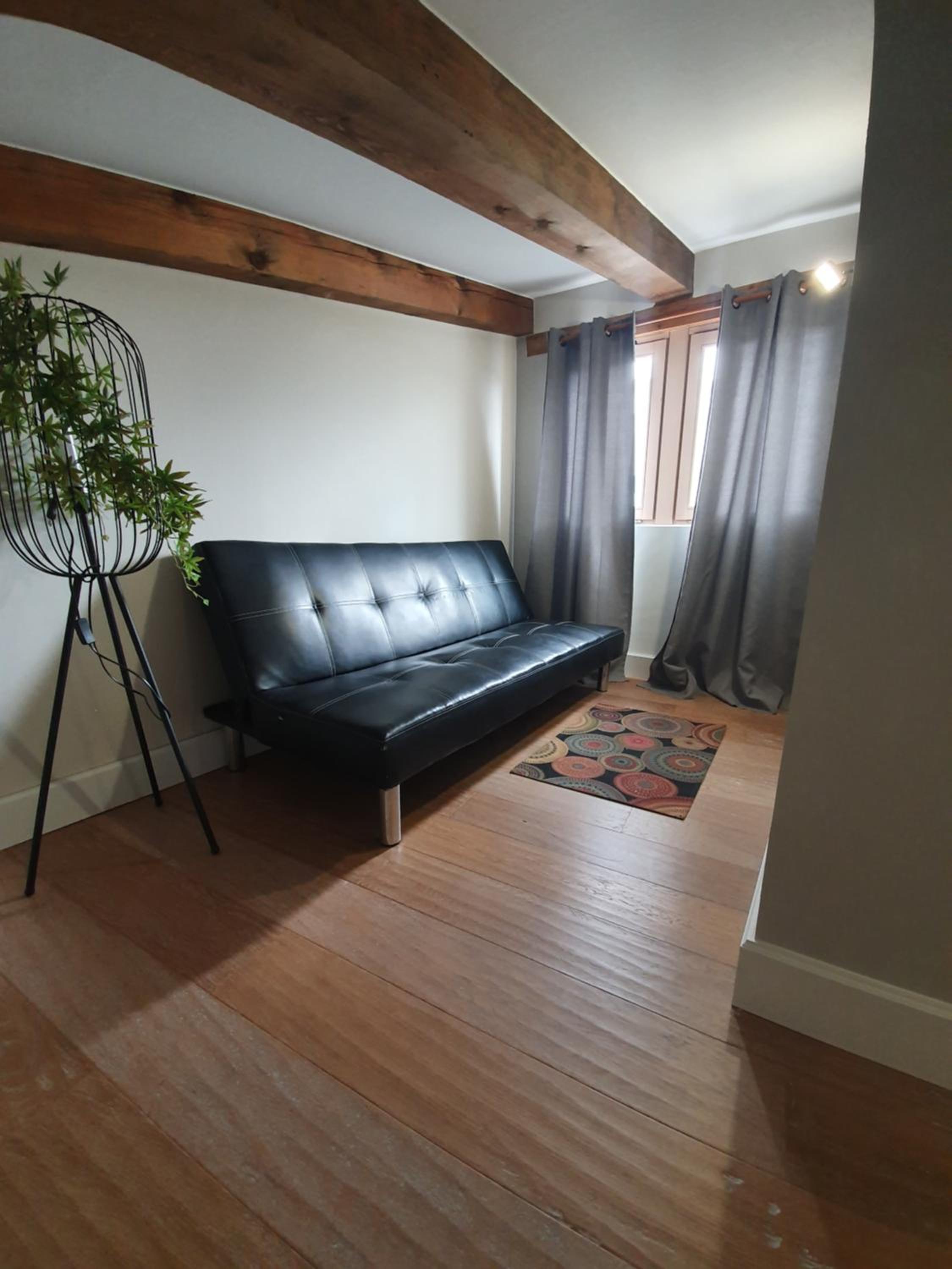 Three-Bedroom Apartment - Photo 7