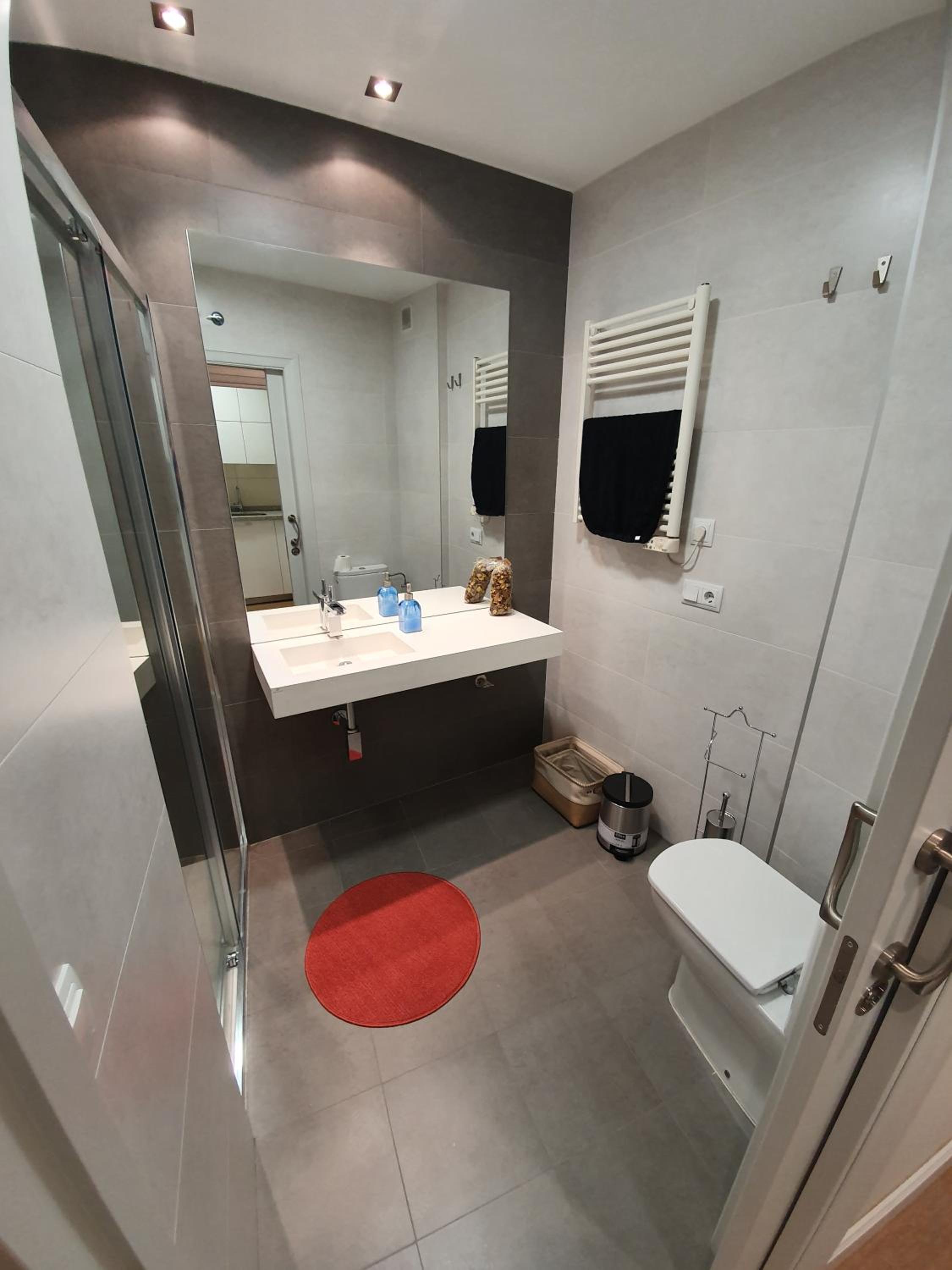 Three-Bedroom Apartment - Photo 11