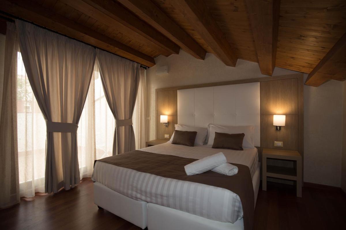 Double Room with Terrace