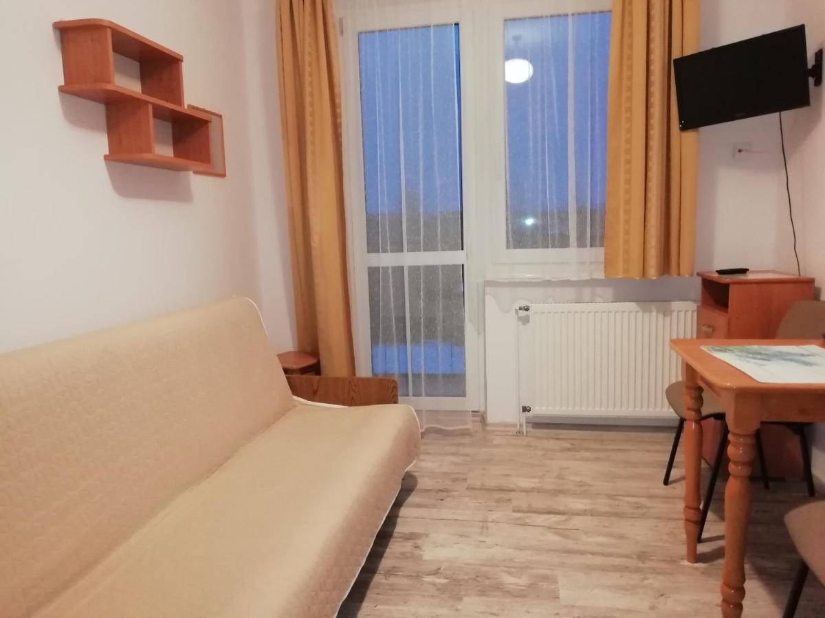 Double Room with Shared Bathroom photo 2