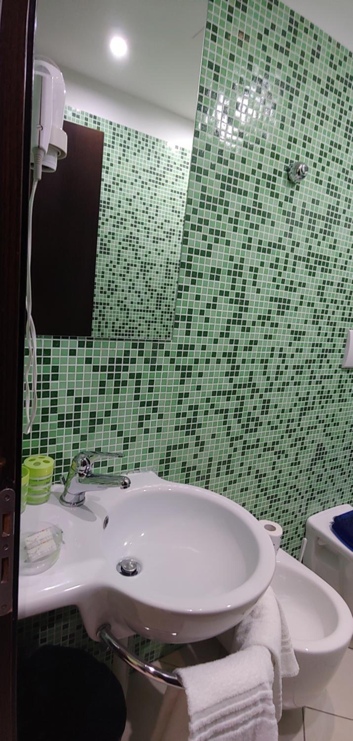 Basic Double Room - Photo 8