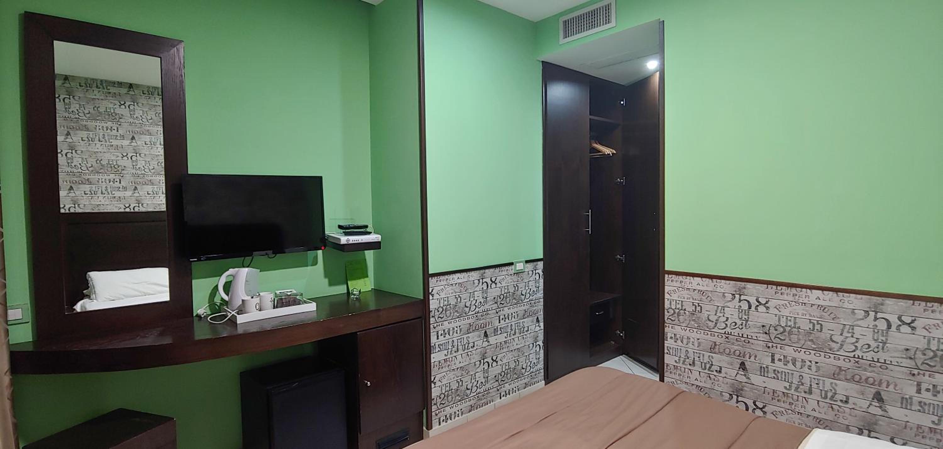Basic Double Room - Photo 9