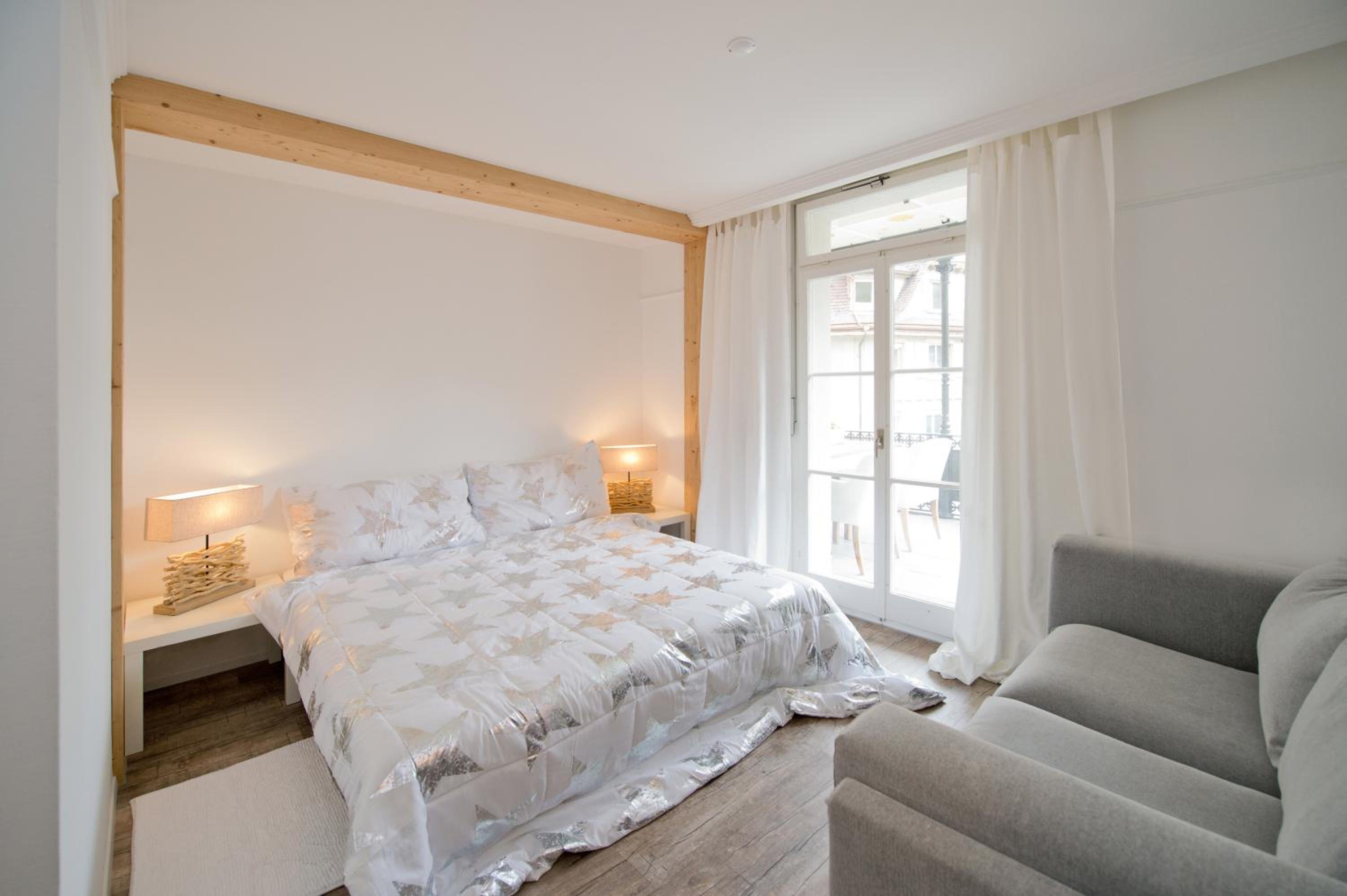 Double Room with Balcony - Photo 5