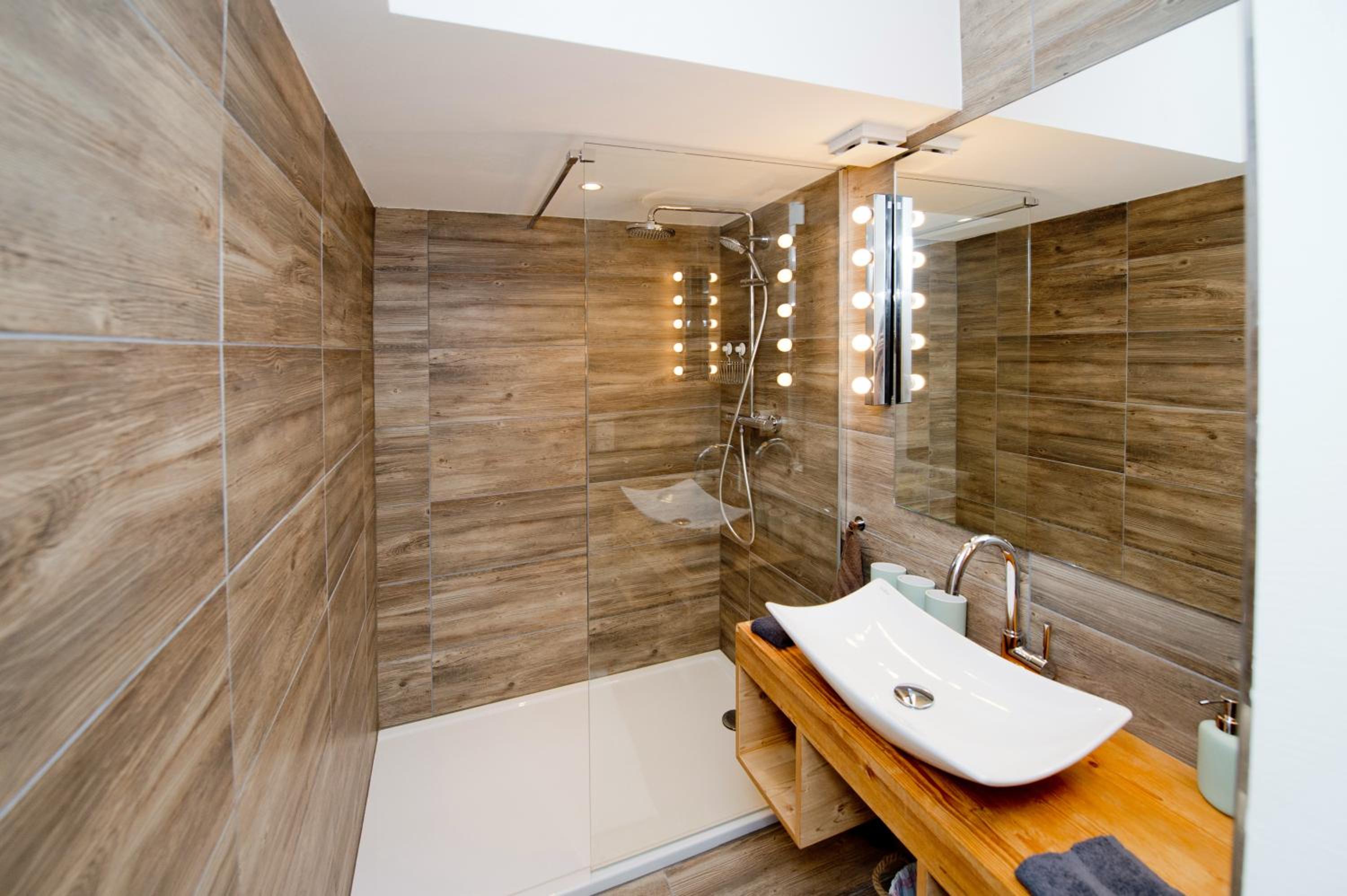 Double Room with Balcony - Photo 6