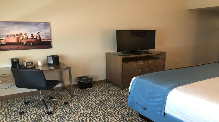 King Room with Mountain View photo 2
