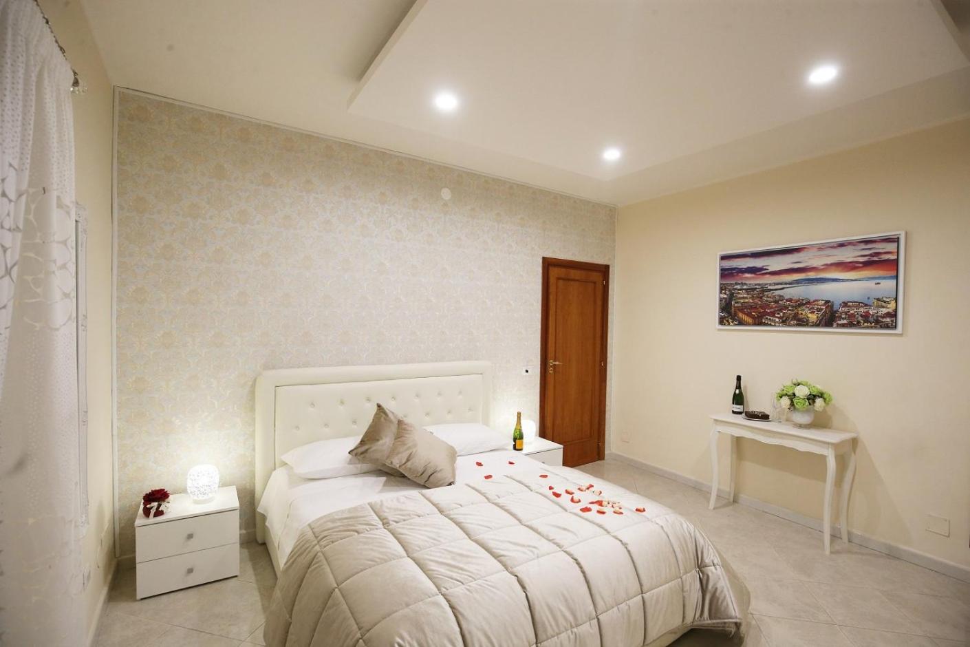 Two-Bedroom House photo 3