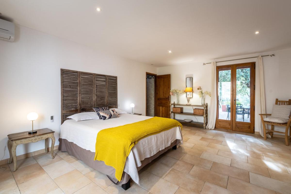 Three-Bedroom Villa with Private Pool photo 3