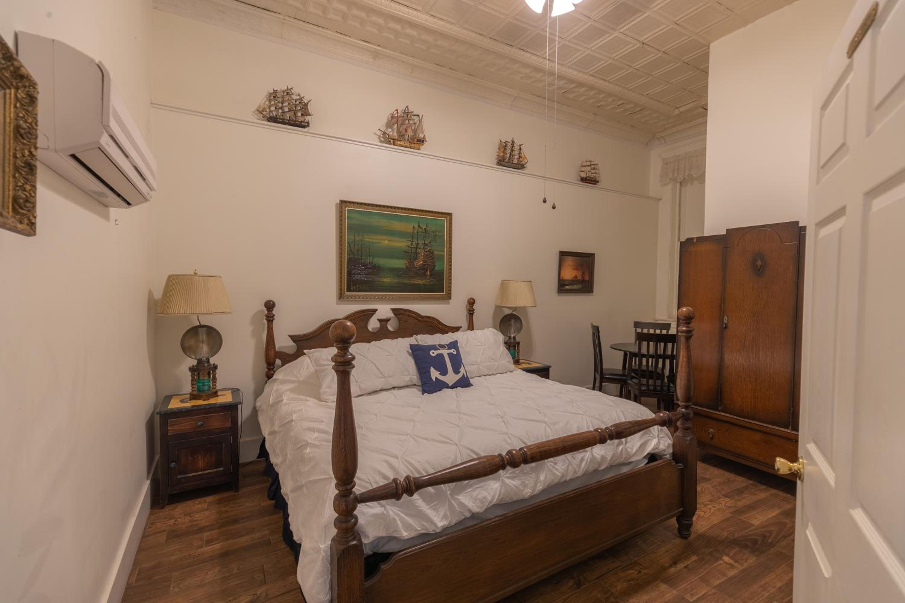 Two-Bedroom Suite photo 2