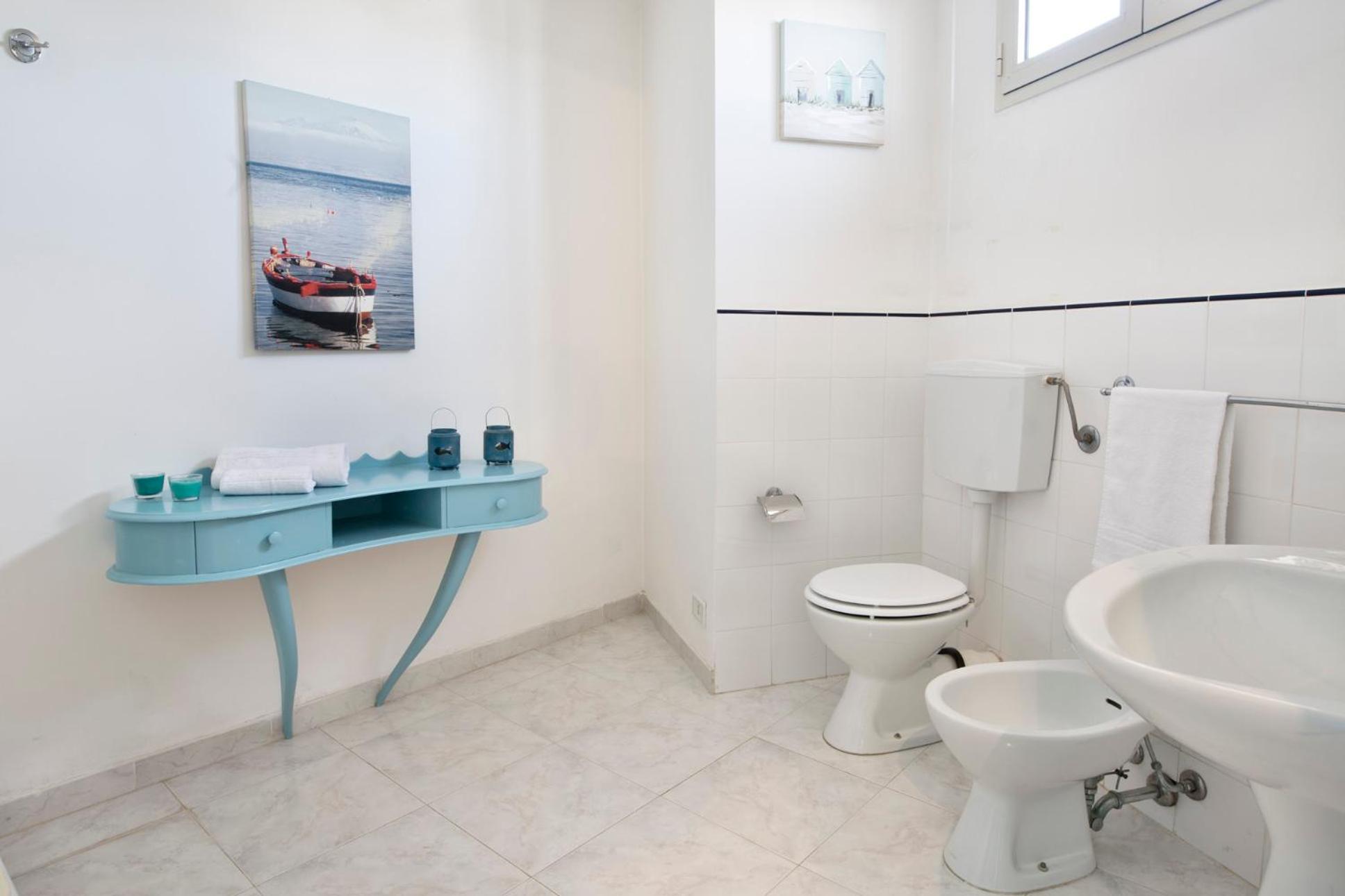 One-Bedroom House photo 2