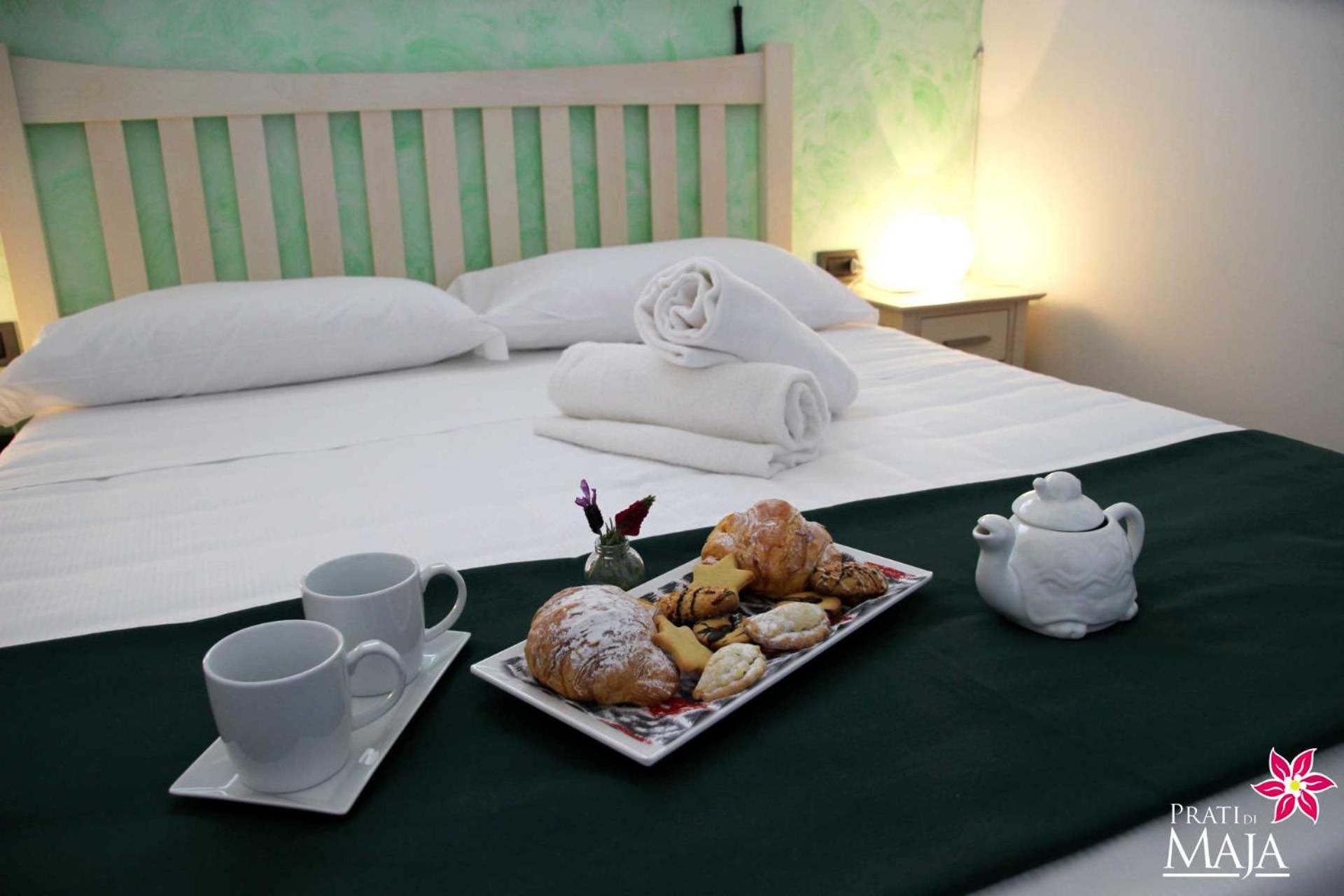 Classic Triple Room - Photo 10