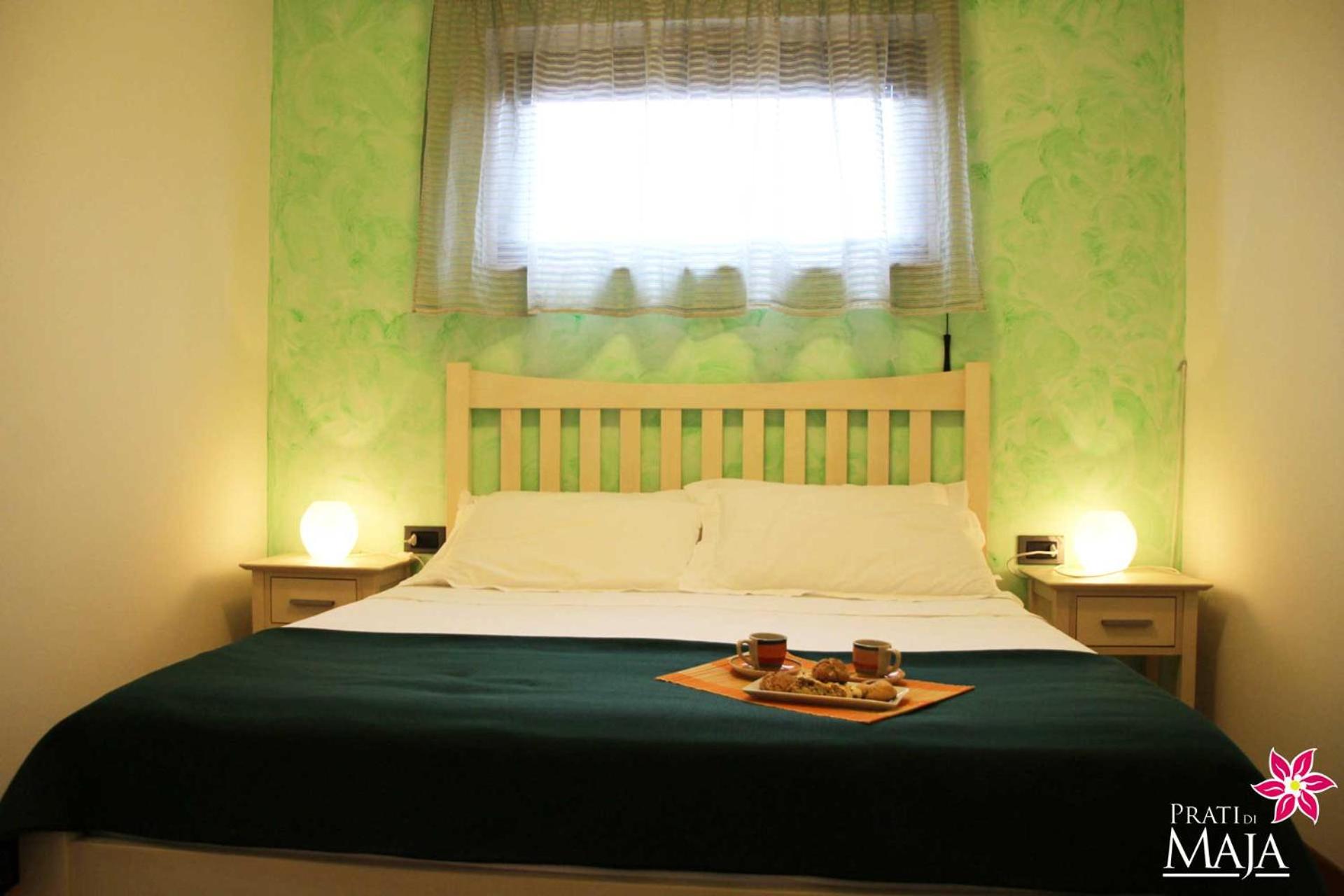 Classic Triple Room - Photo 9