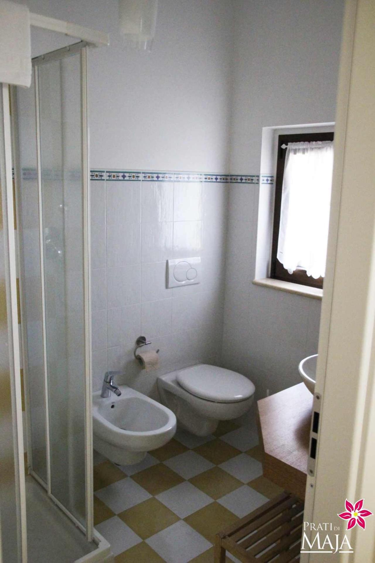 Classic Triple Room - Photo 12