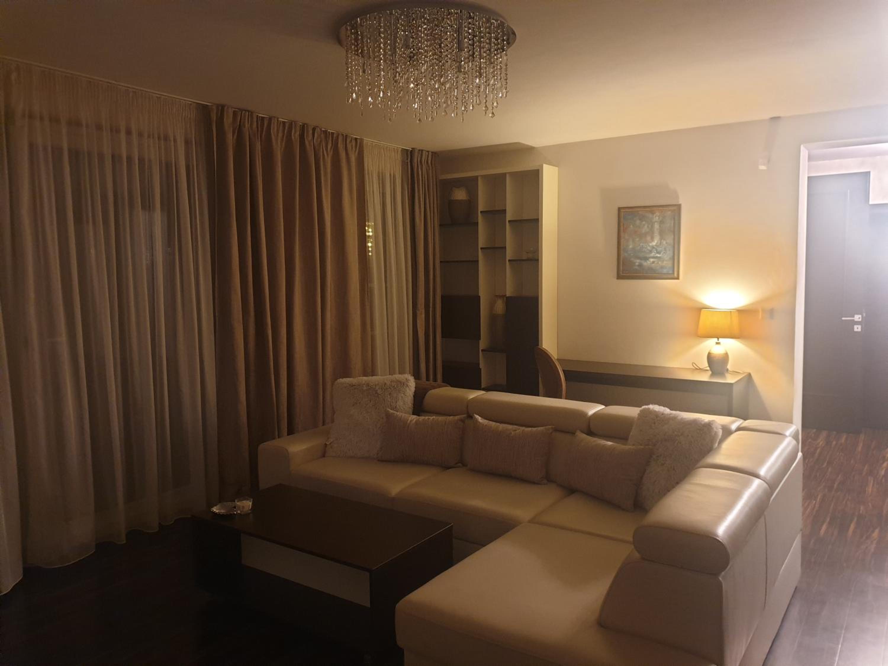 One-Bedroom Apartment photo 3