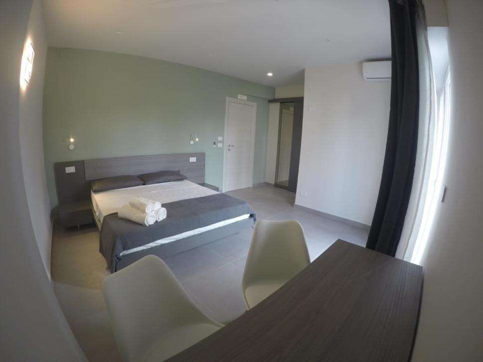 Deluxe Room - Photo 1