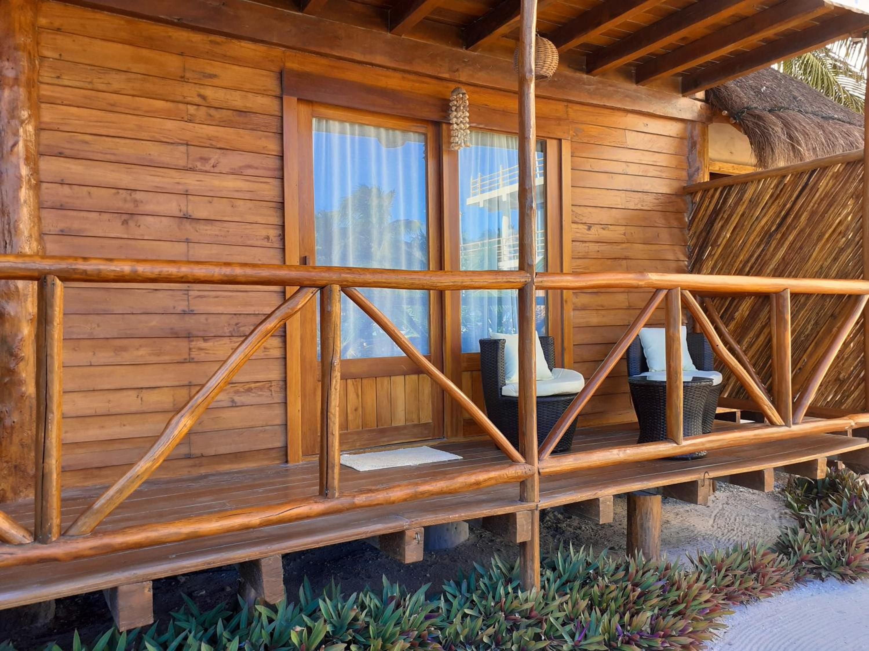 Quadruple Room with Sea View - Photo 18