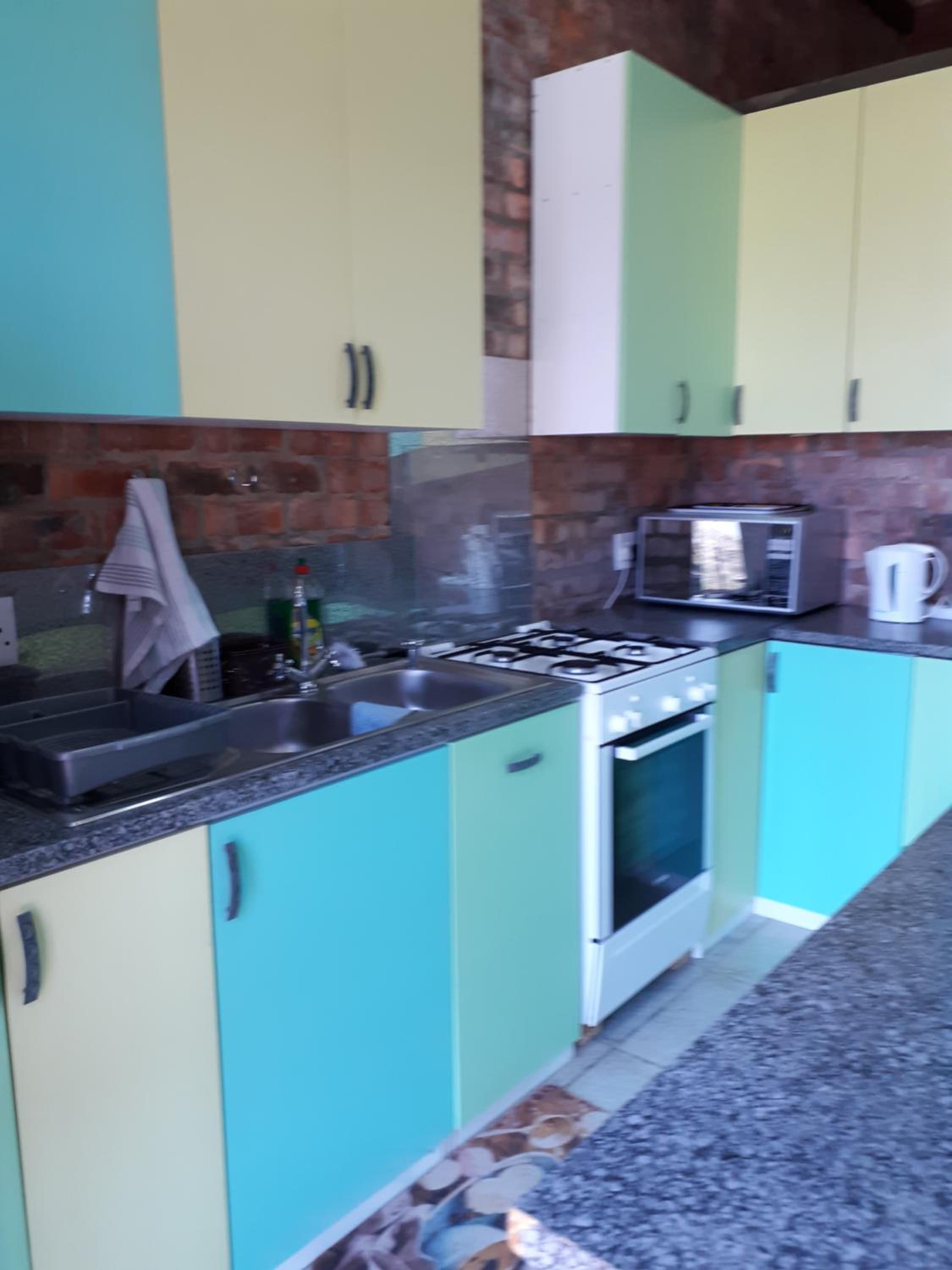 Two-Bedroom House - Photo 27