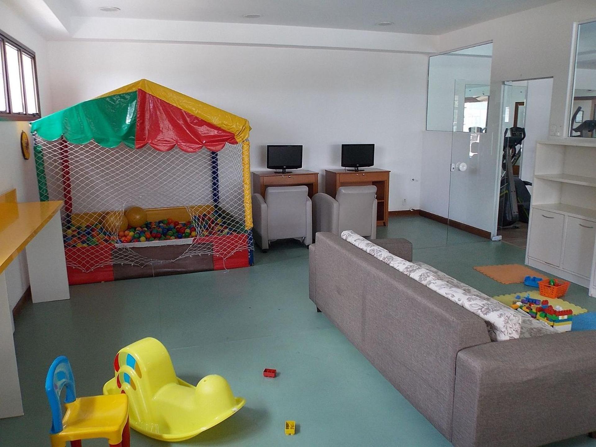 Apartment - Photo 50