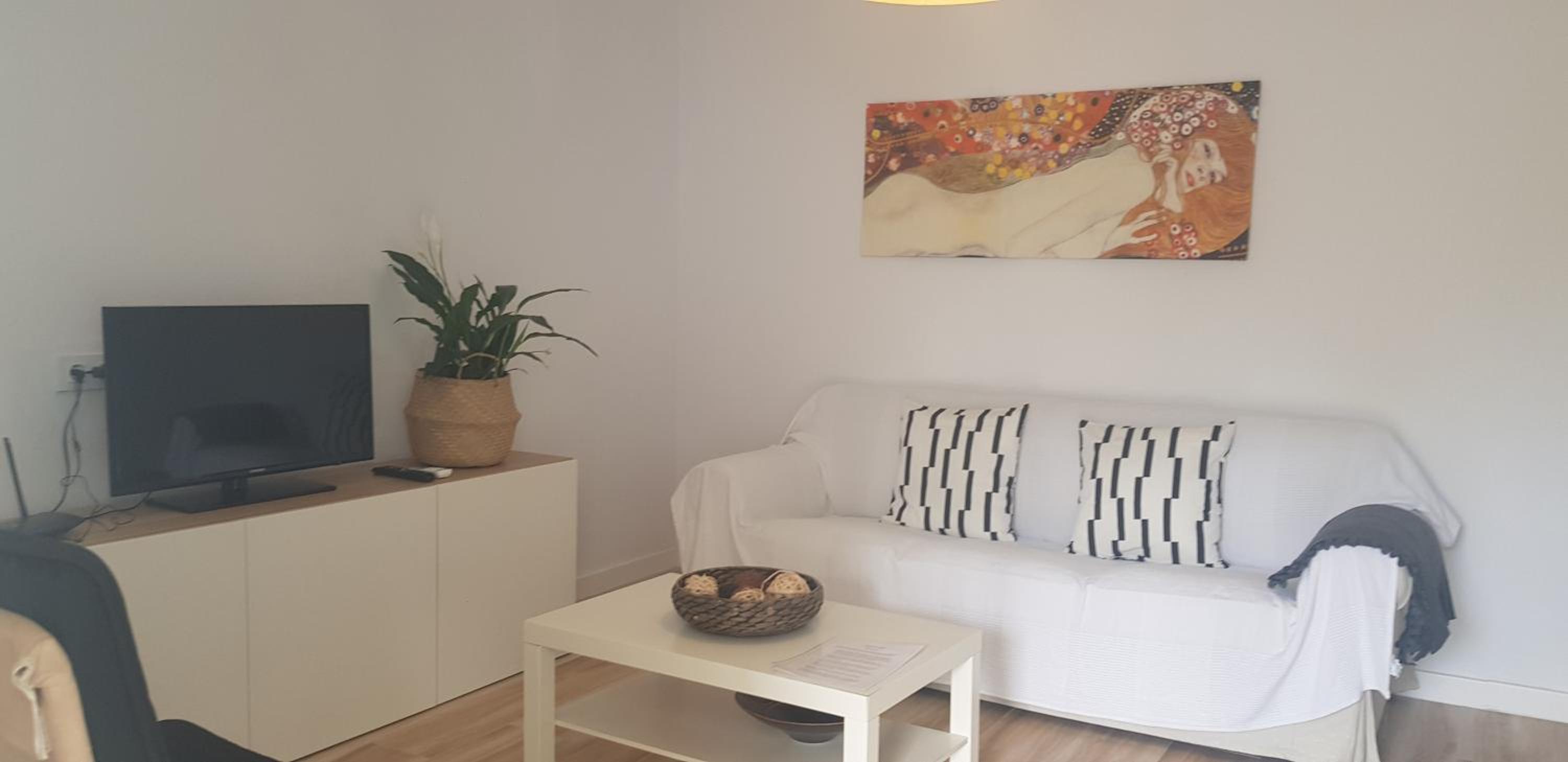 Two-Bedroom House photo 2
