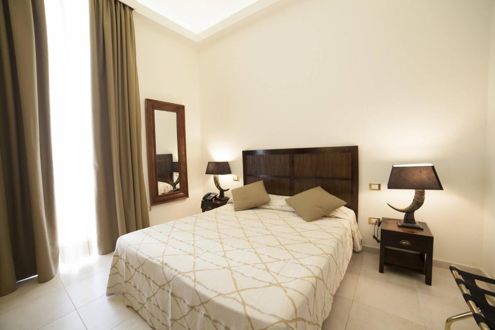 Deluxe Room - Photo 9