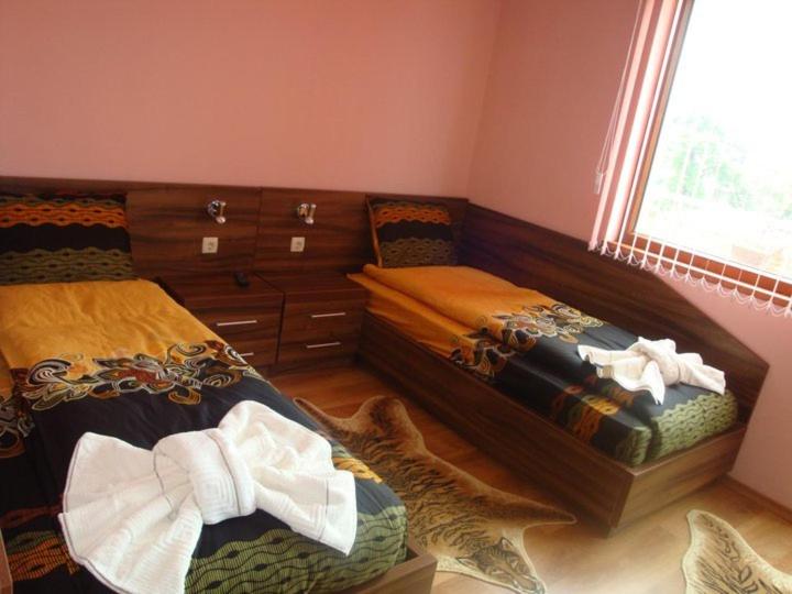 Large Double Room photo 2