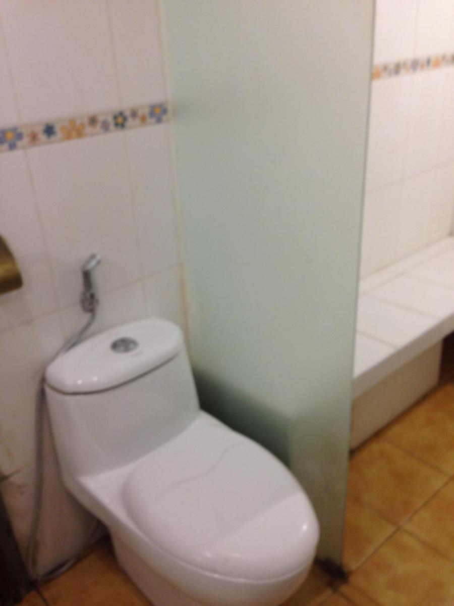 Standard Queen Room photo 3