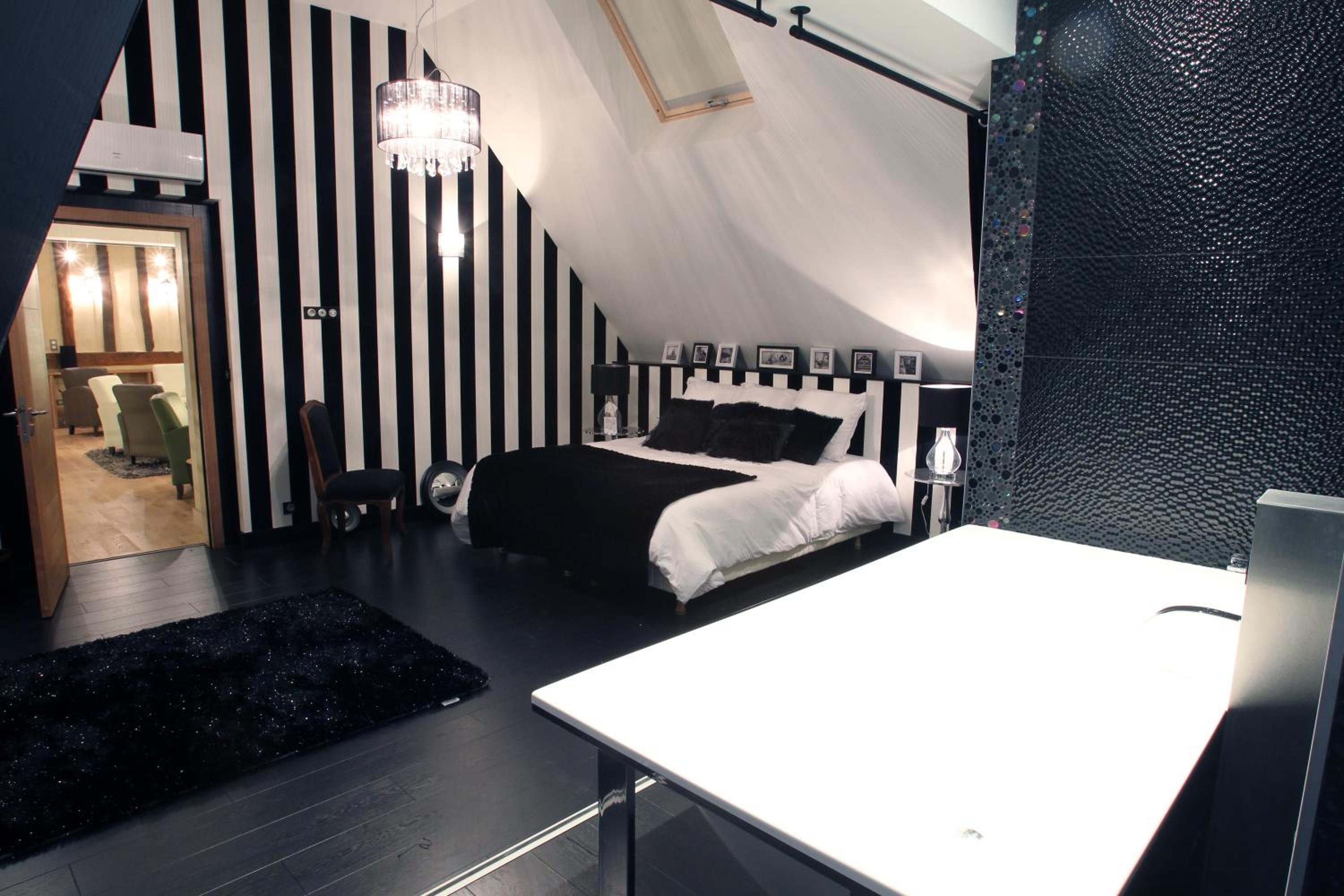 Deluxe Suite 2 - Photo 22