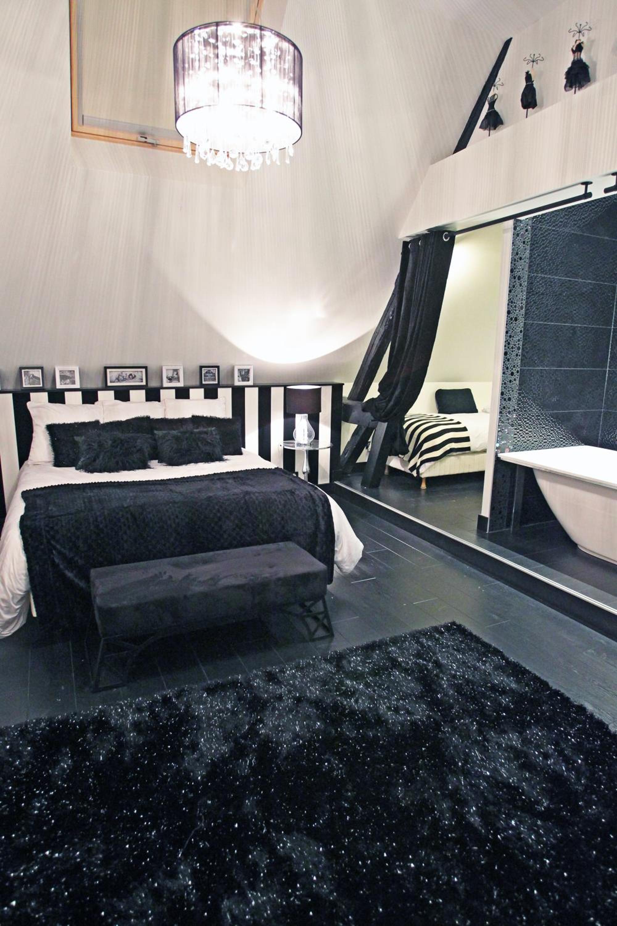 Deluxe Suite 2 - Photo 19