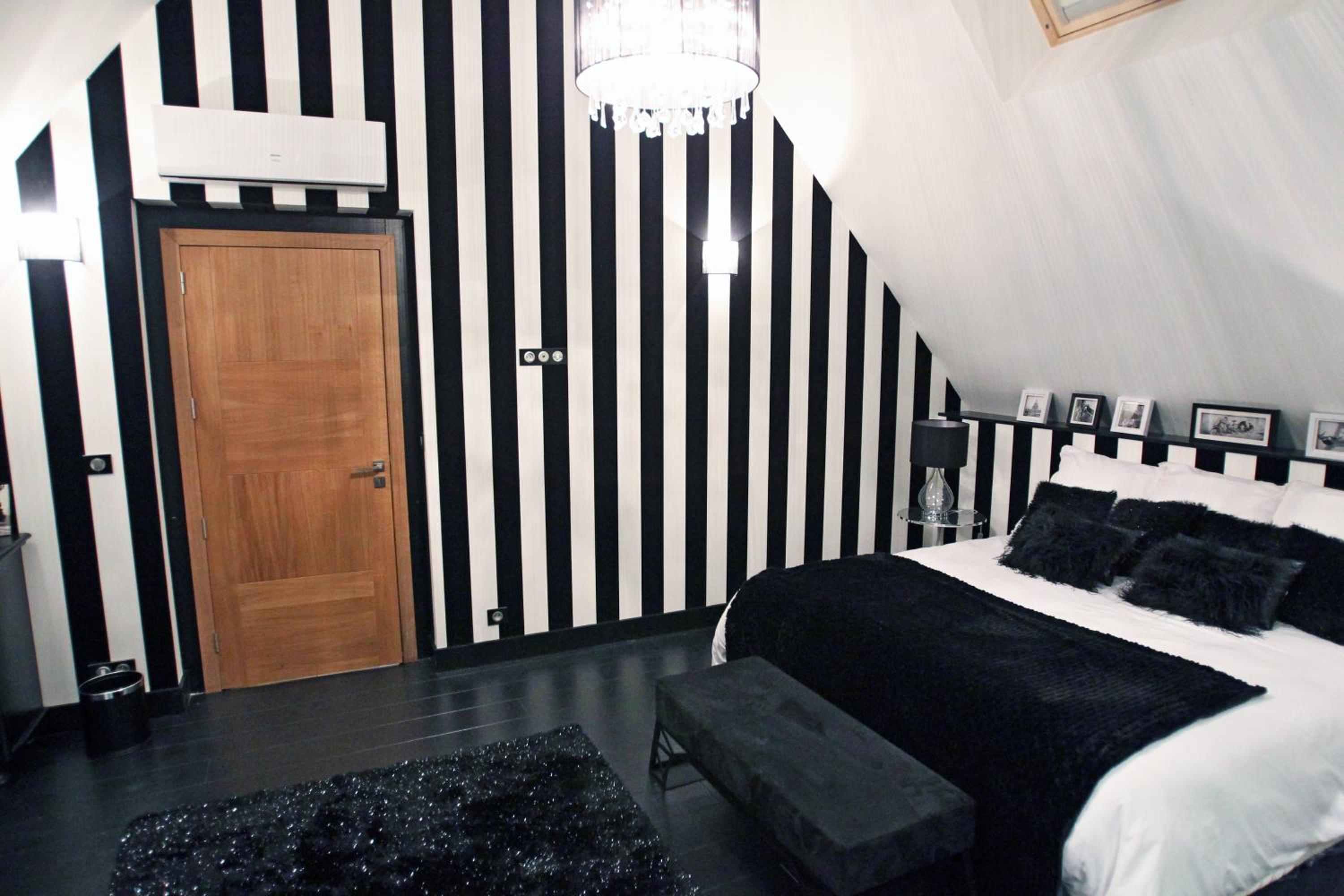 Deluxe Suite 2 - Photo 6