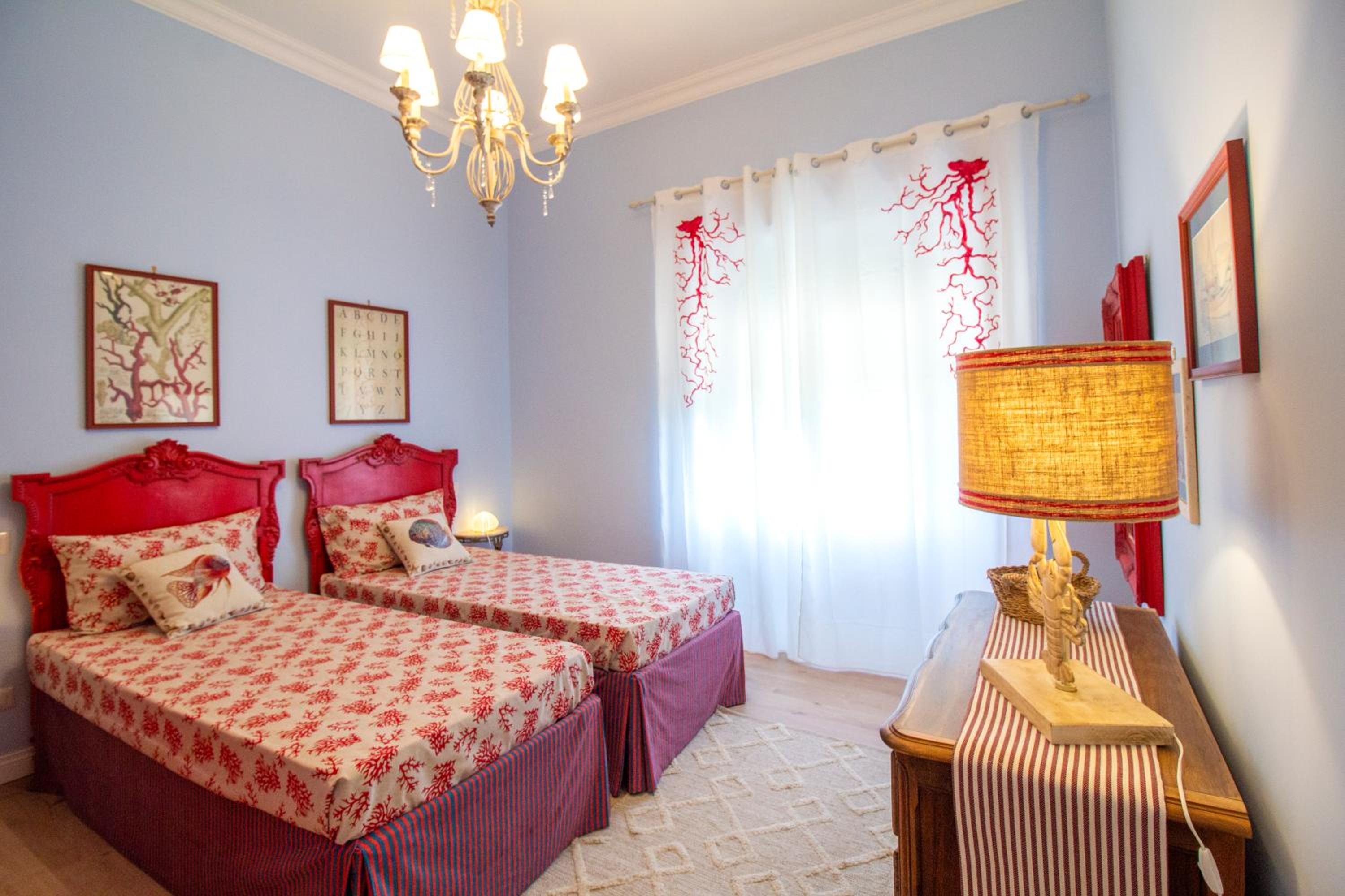 Two-Bedroom Apartment - Photo 18