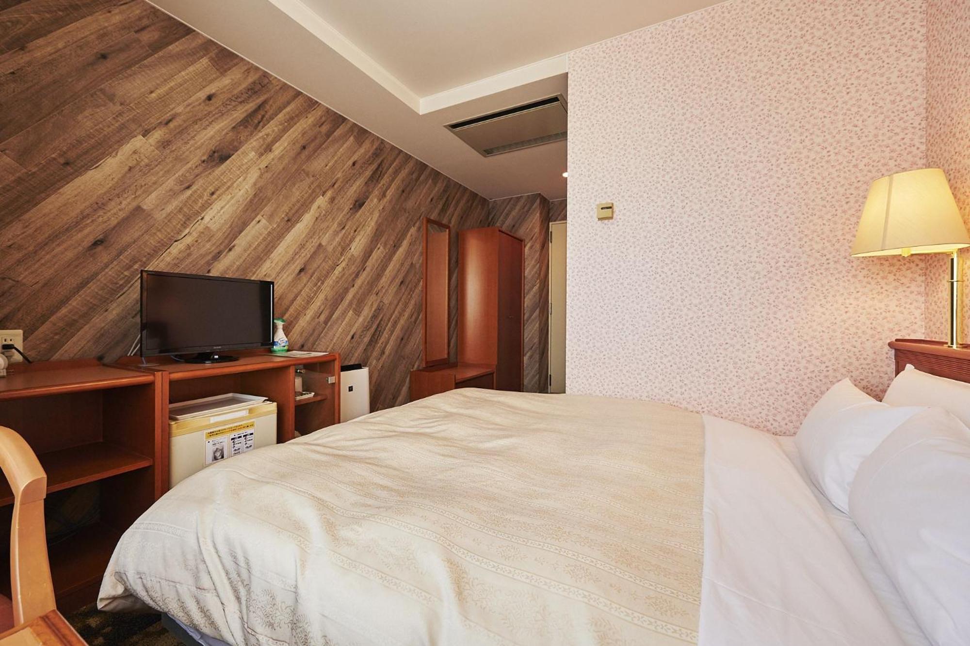 Standard Double Room - Non-Smoking - Photo 1