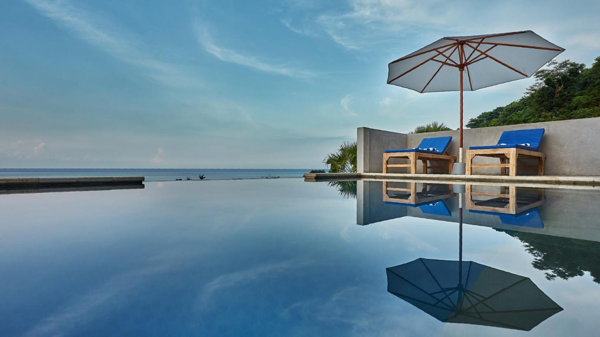 Villa with Private Pool - Photo 4