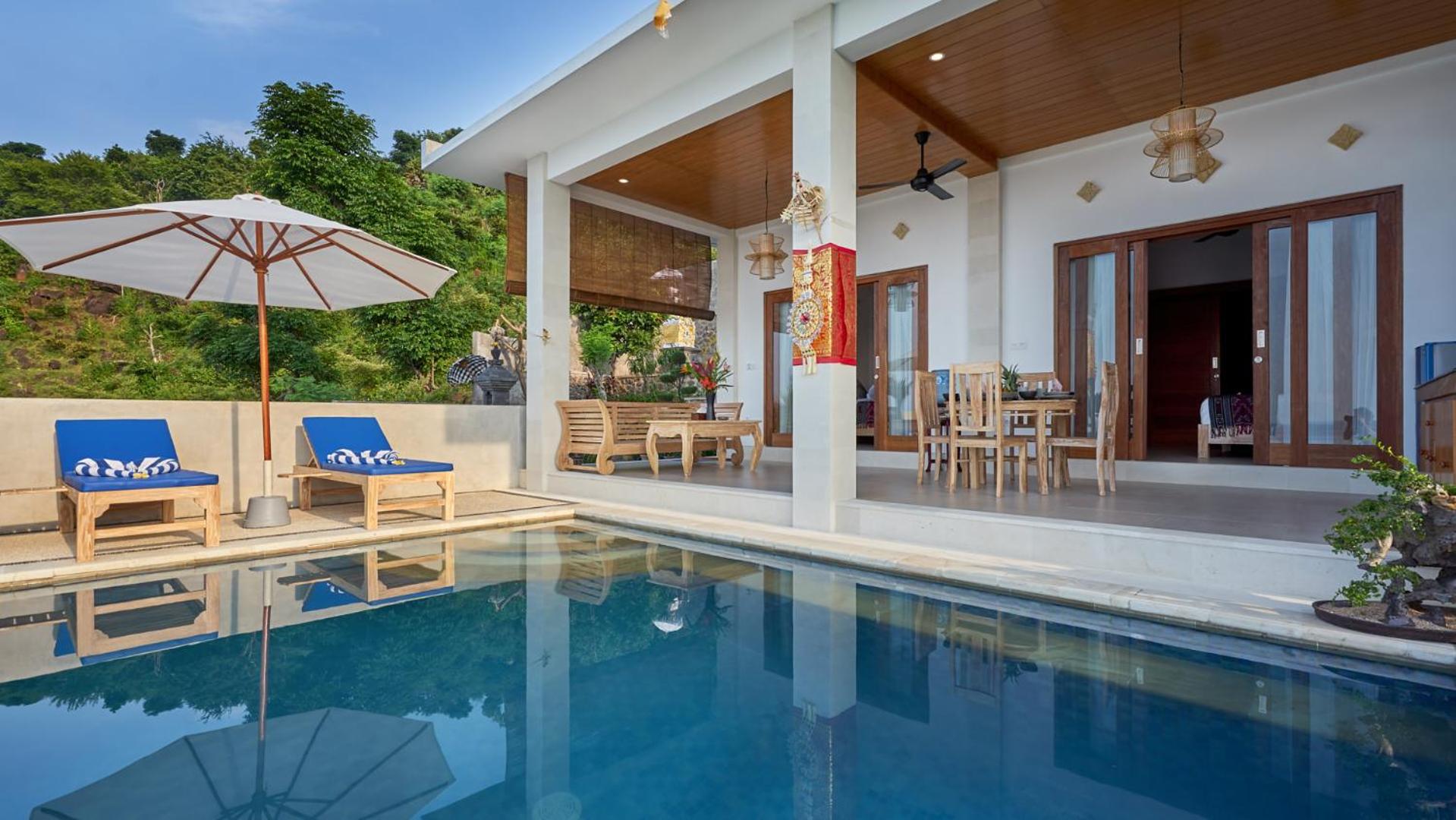 Villa with Private Pool - Photo 3
