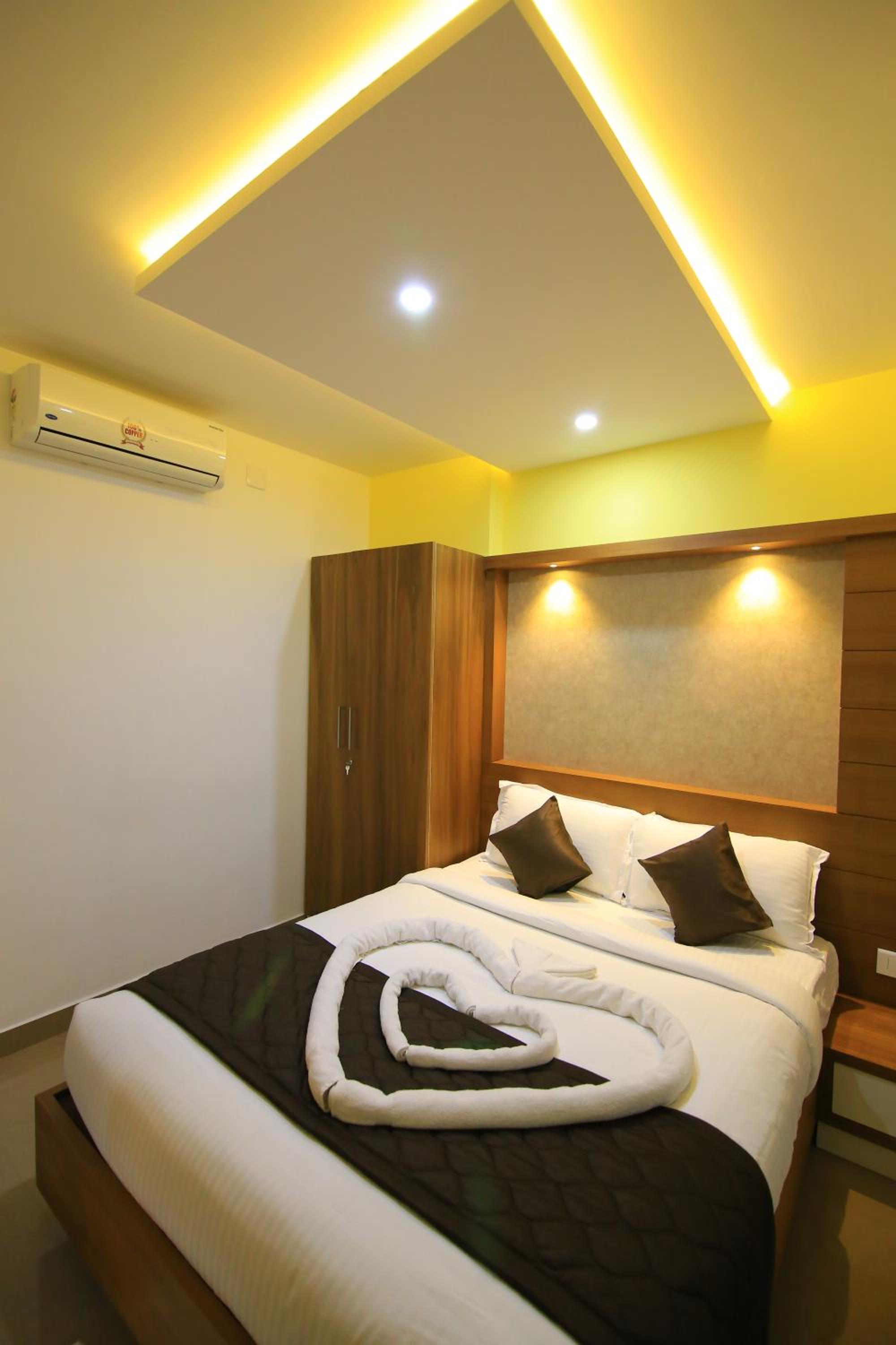 Deluxe Room - Photo 7