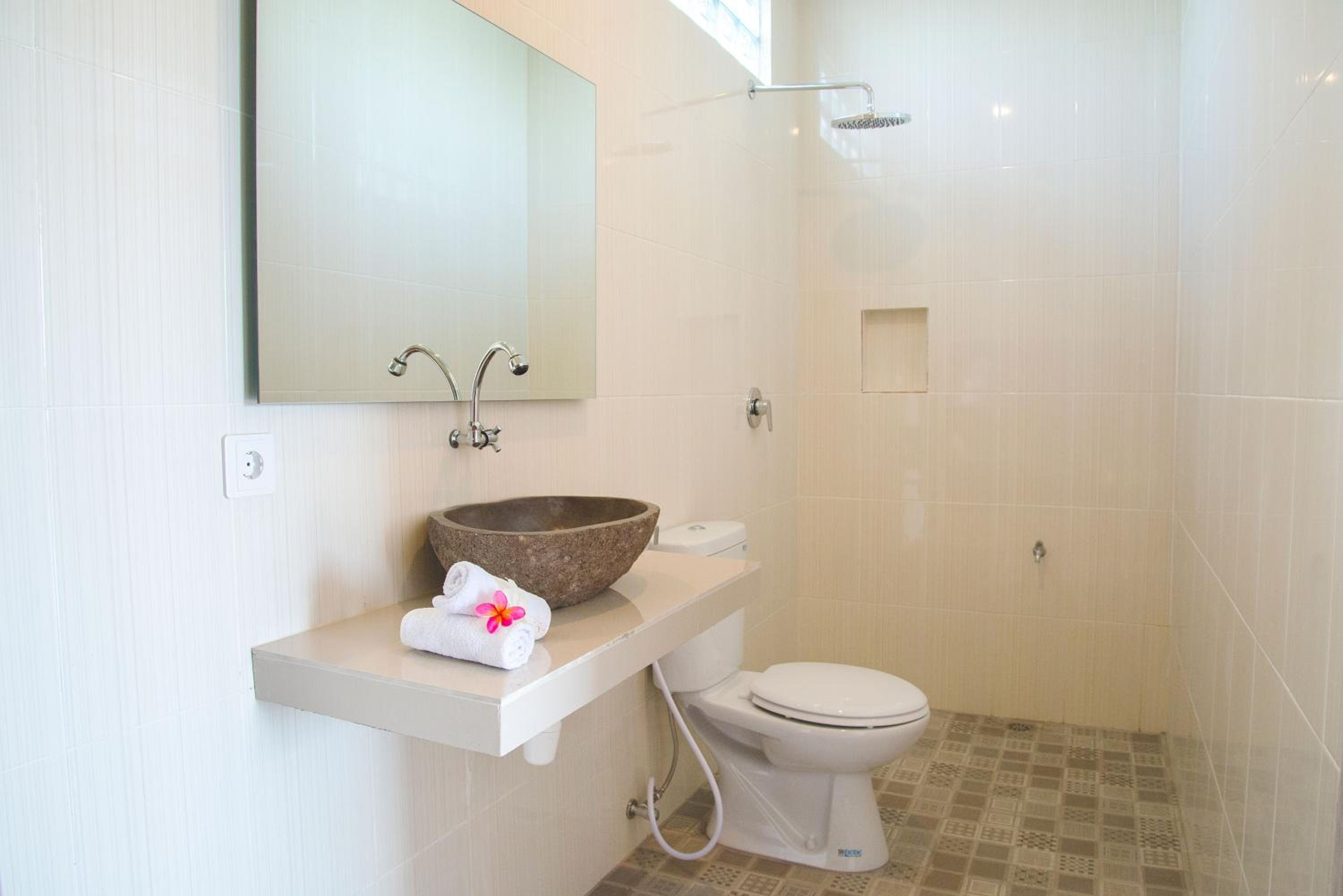 Deluxe Room - Photo 10