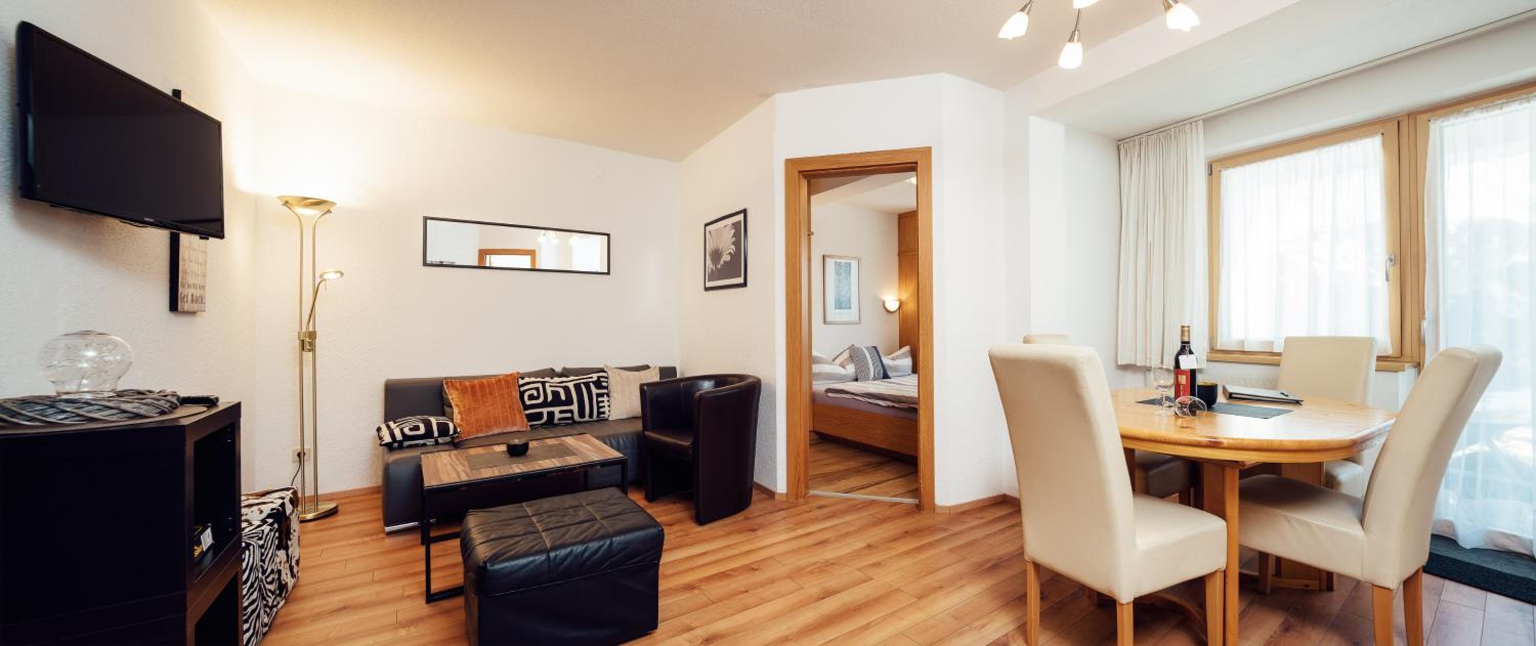 Standard Two-Bedroom Apartment photo 3
