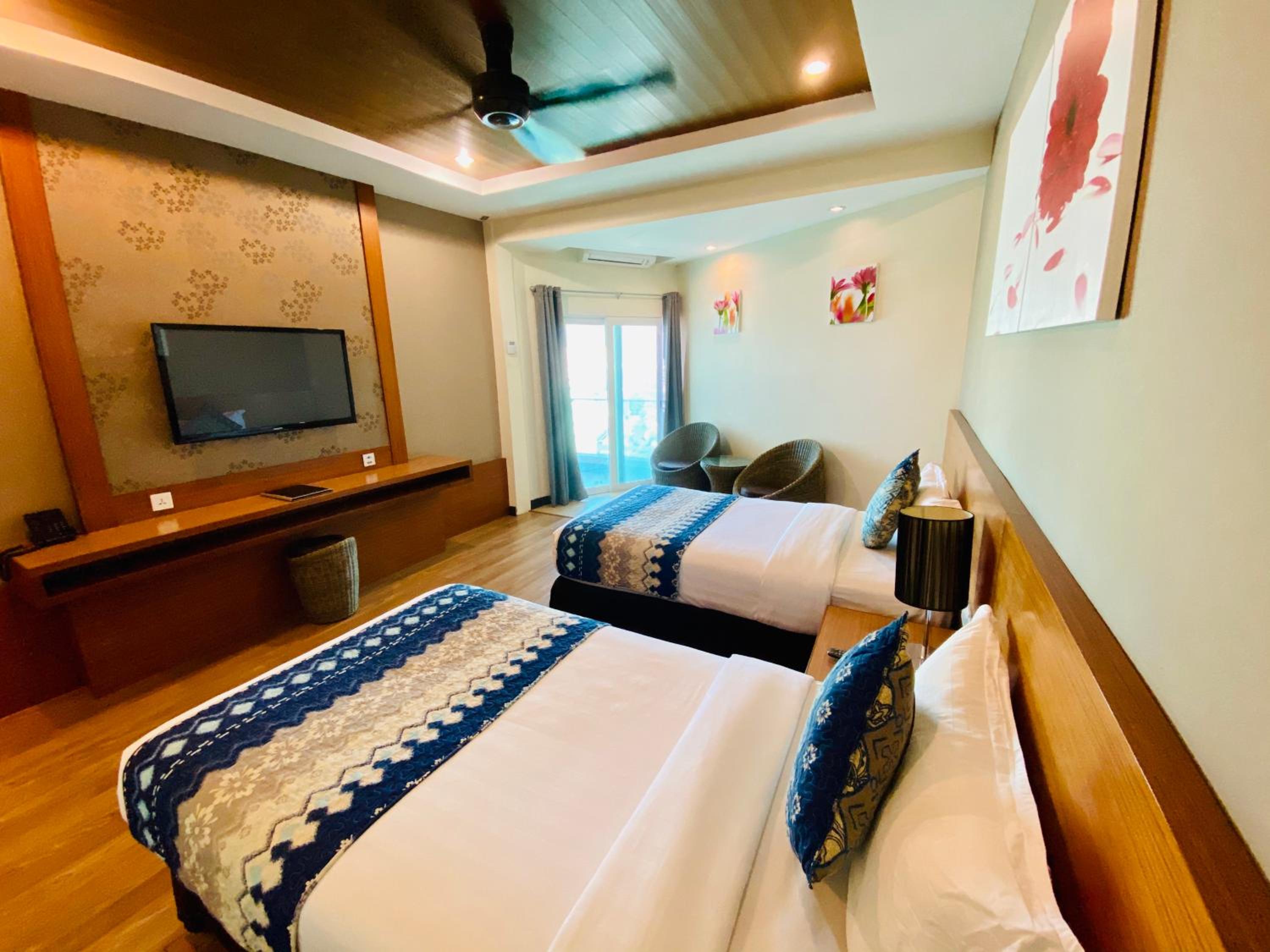 Superior Twin Room - Photo 3