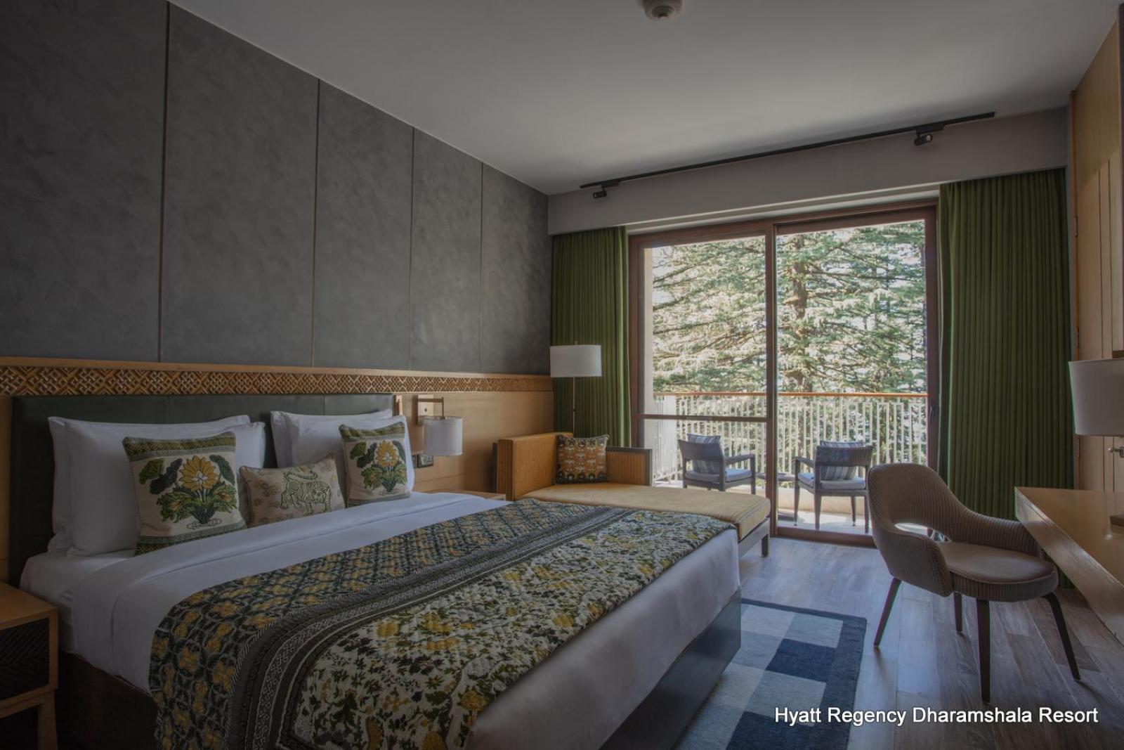 King Room with Balcony