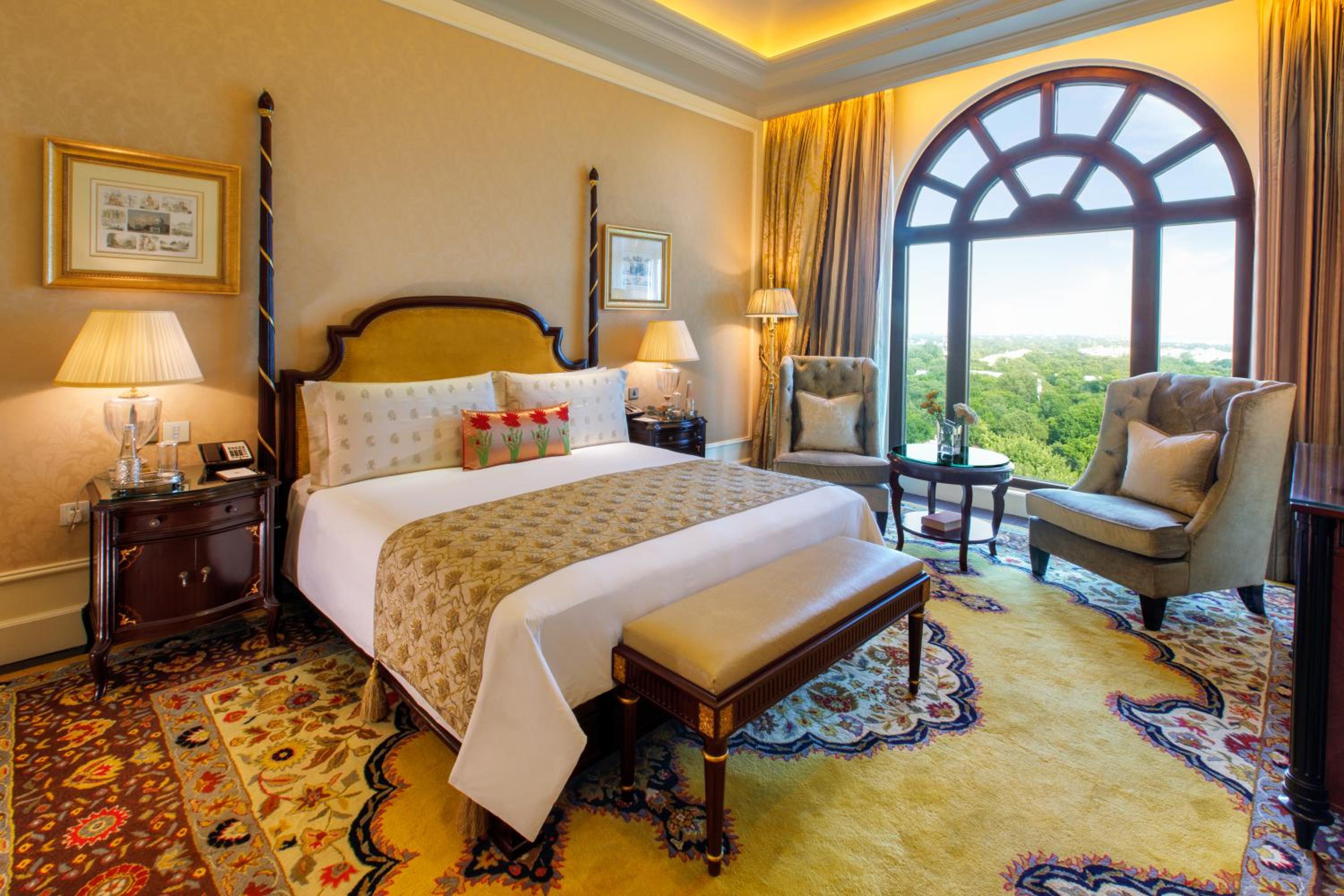 Maharaja Suite with Pool, Airport Transfers & Lounge Access including cocktail hours