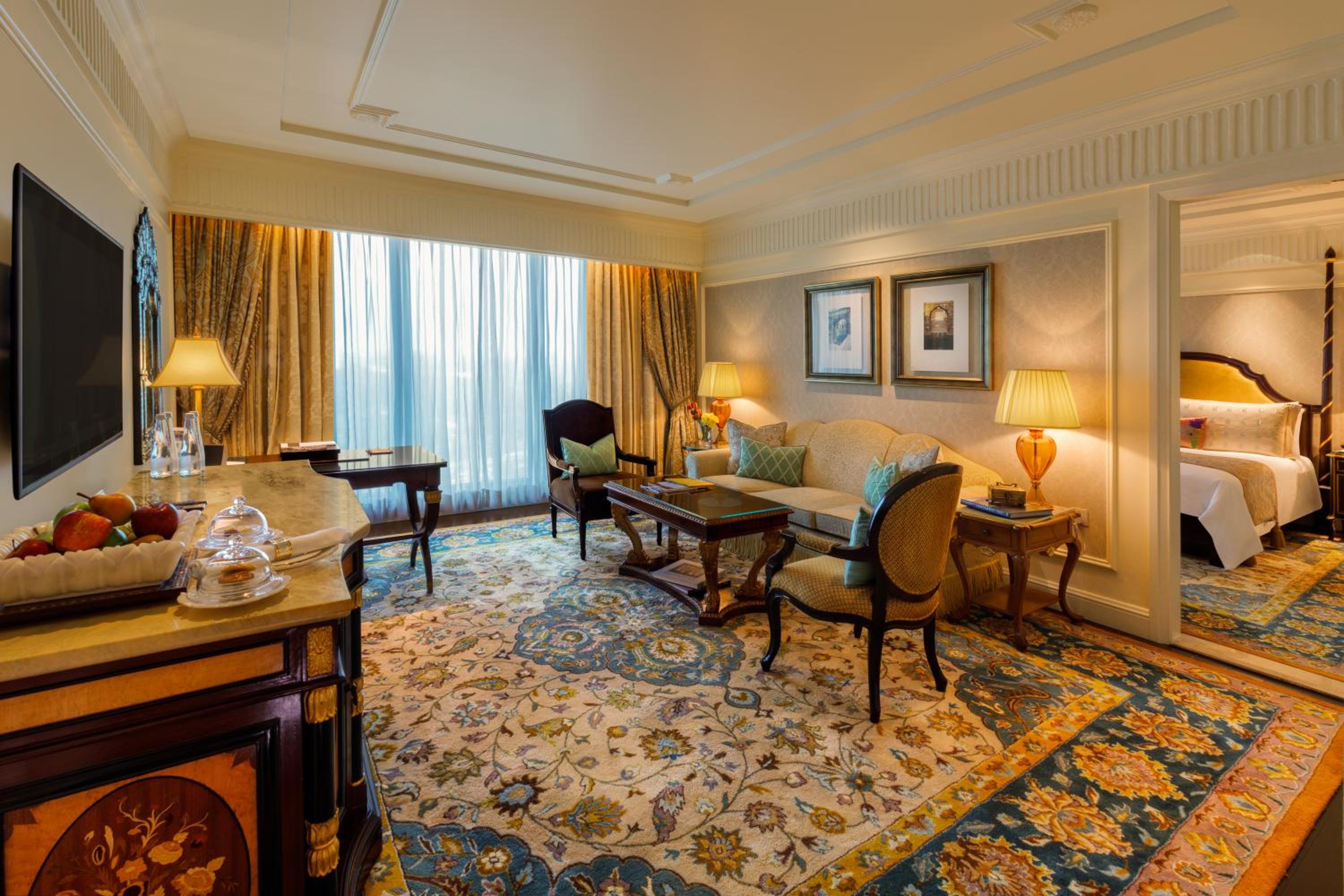 Luxury Suite with Airport Transfers & Lounge Access