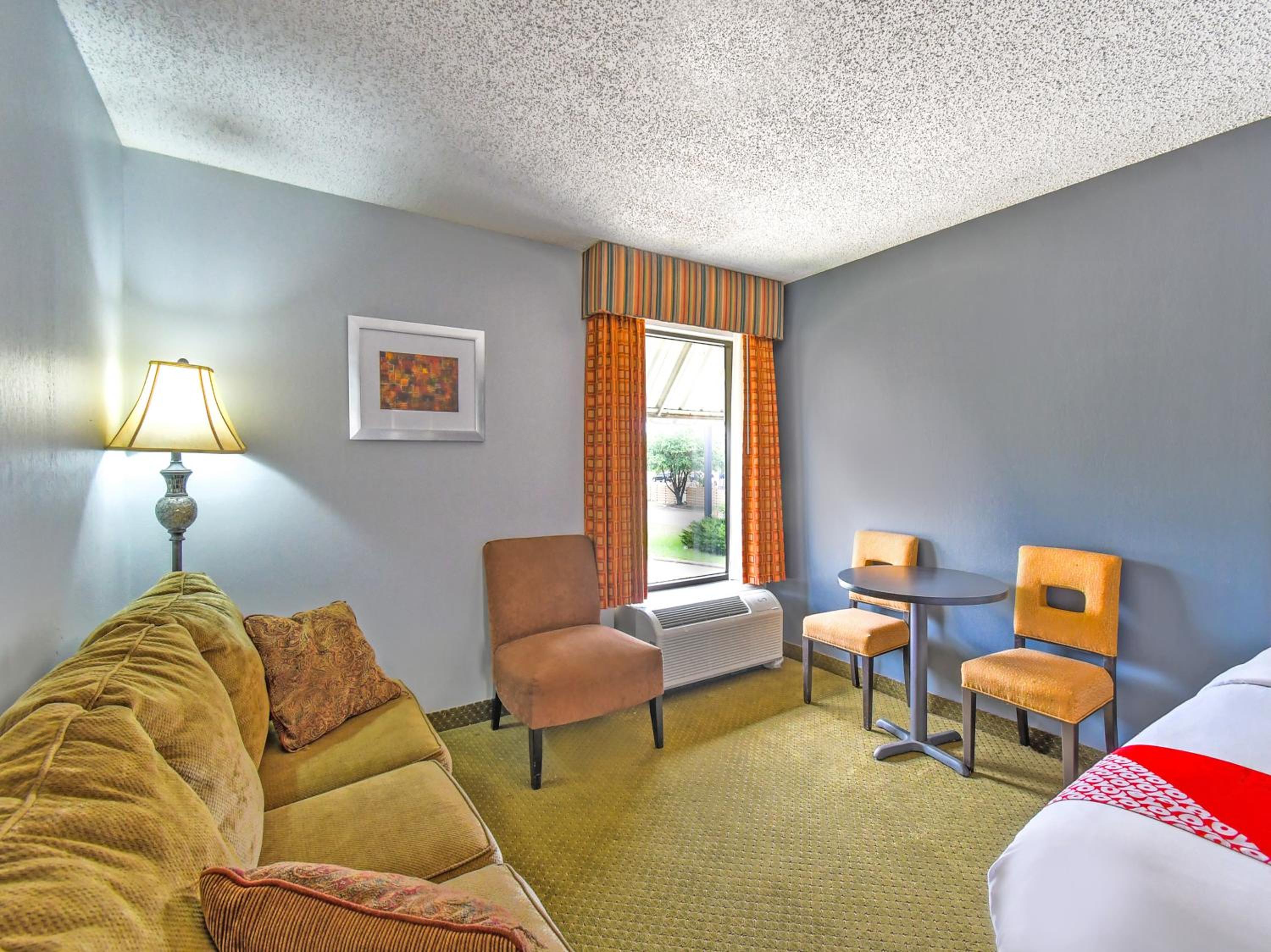 Two-Bedroom Suite photo 3