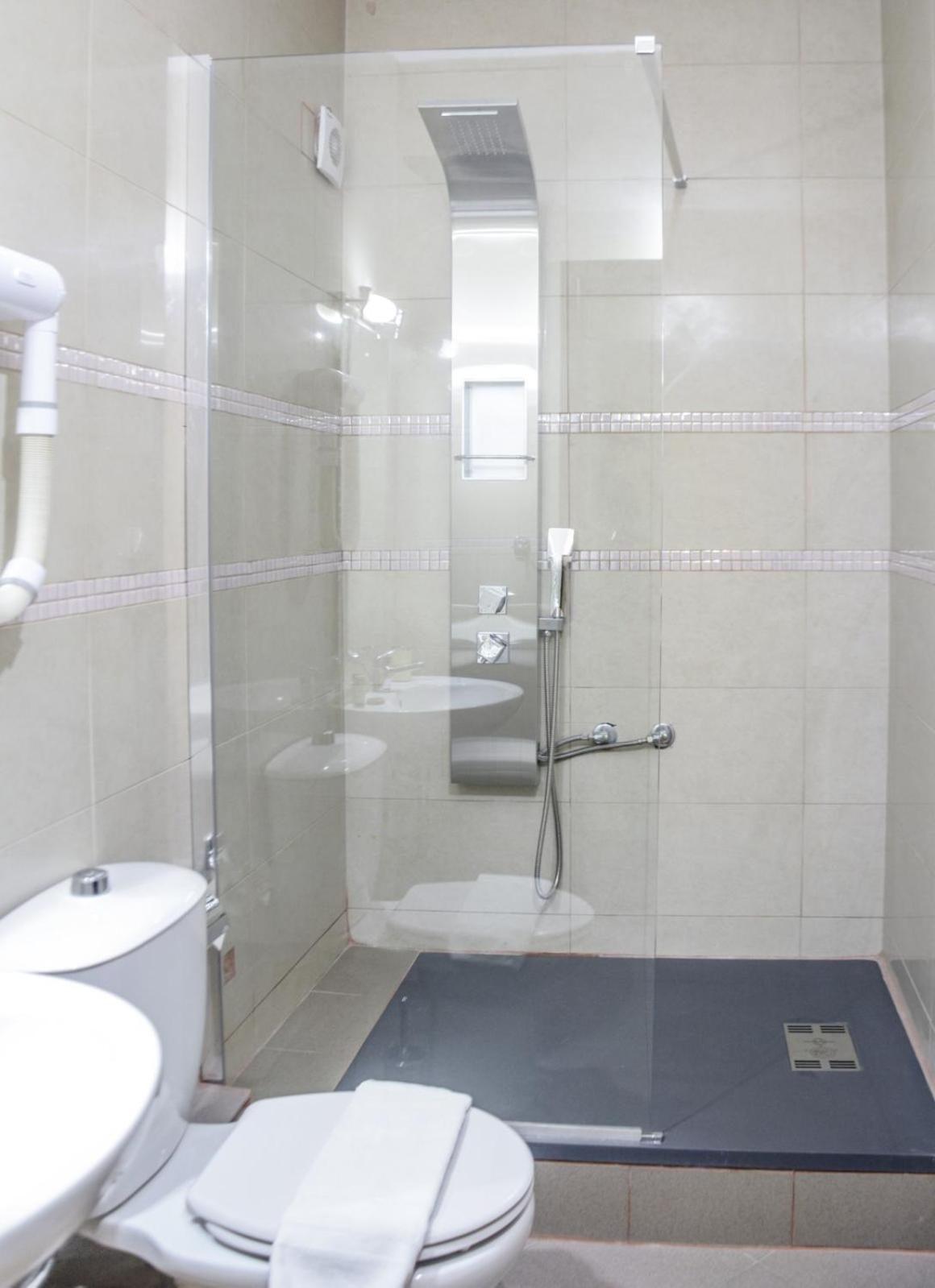 Double Room - Photo 3