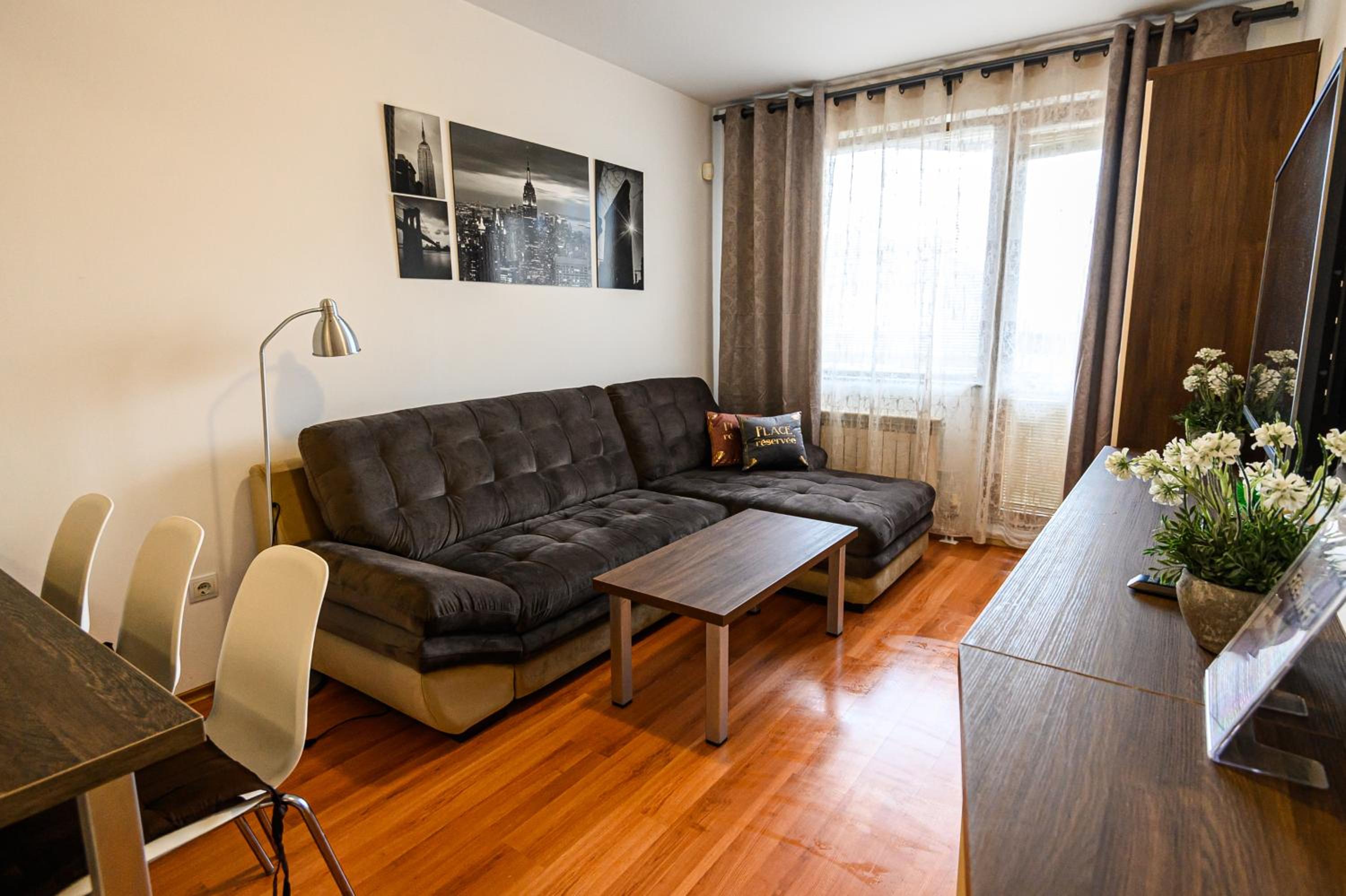 One-Bedroom Apartment - Photo 57