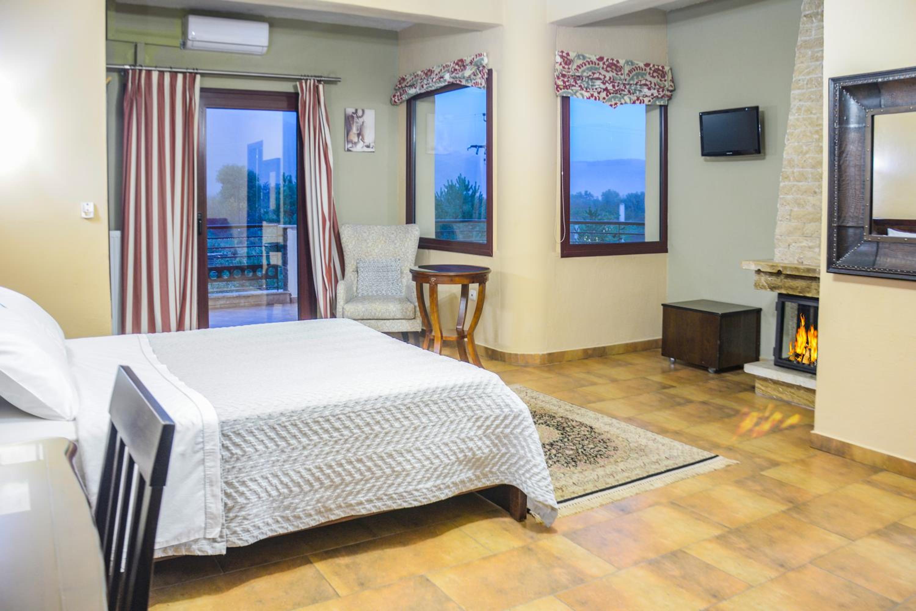 Double Room with Mountain View - Photo 4