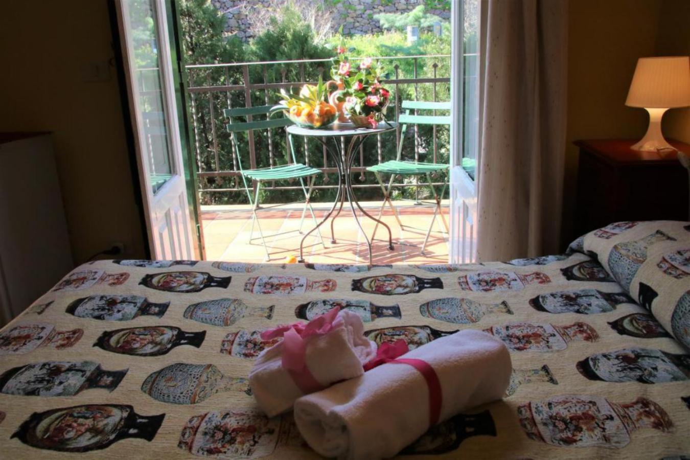 Twin Room with Sea View photo 3