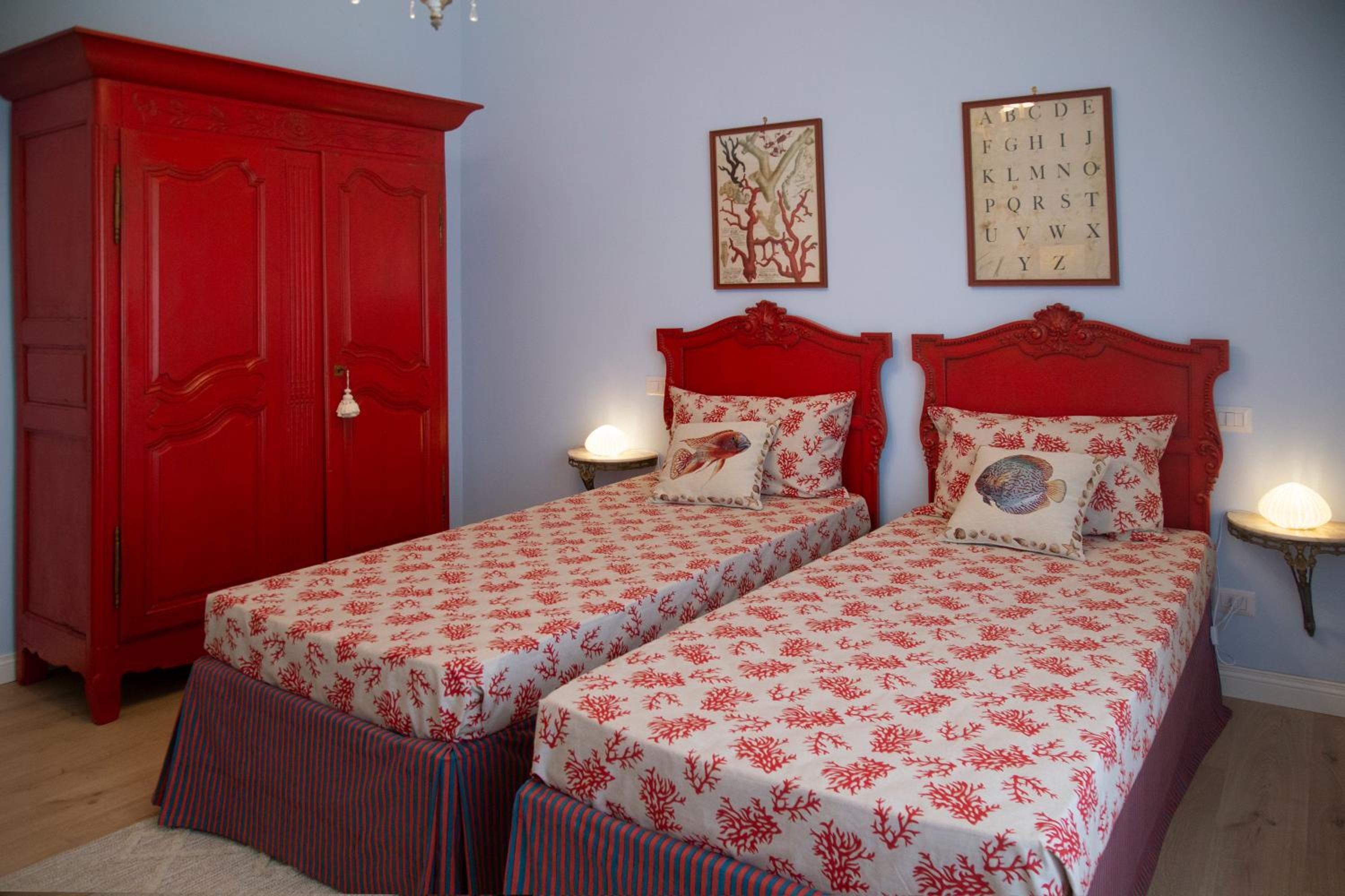 Two-Bedroom Apartment - Photo 17