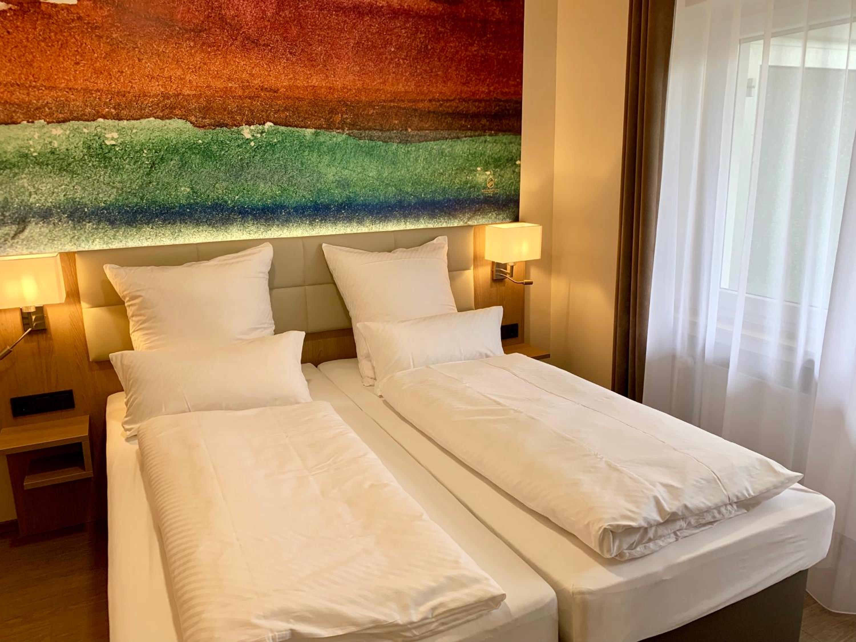 Double Room with Balcony - Photo 1