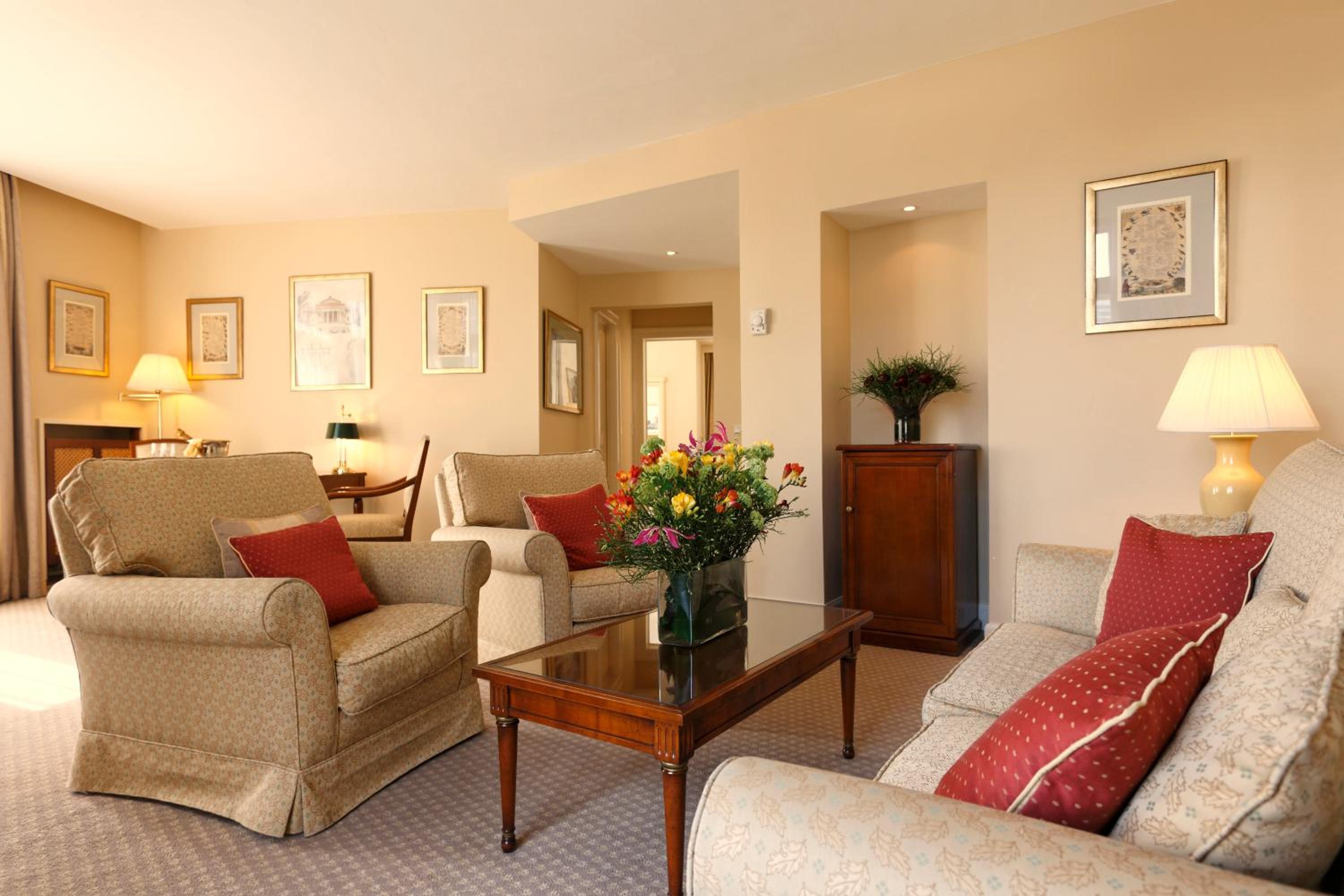 Suite - Photo 8