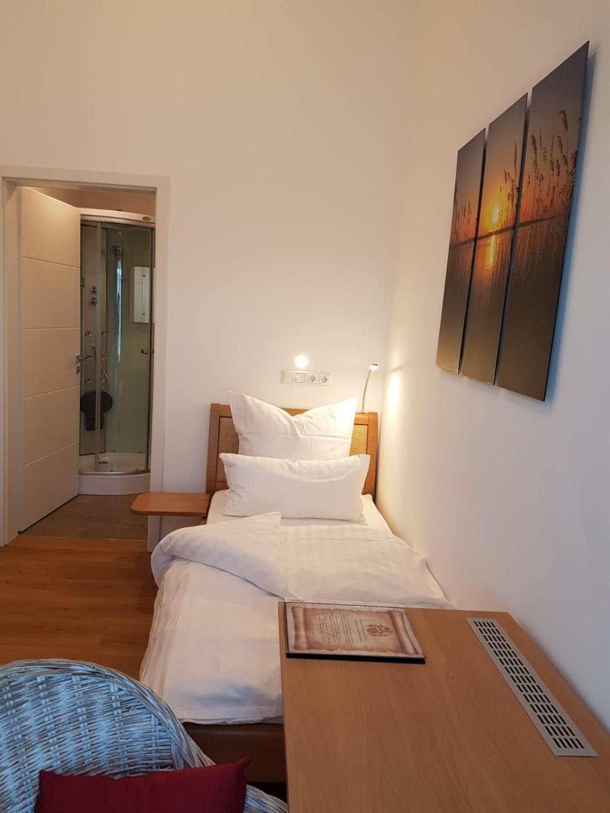 Deluxe Single Room photo 1